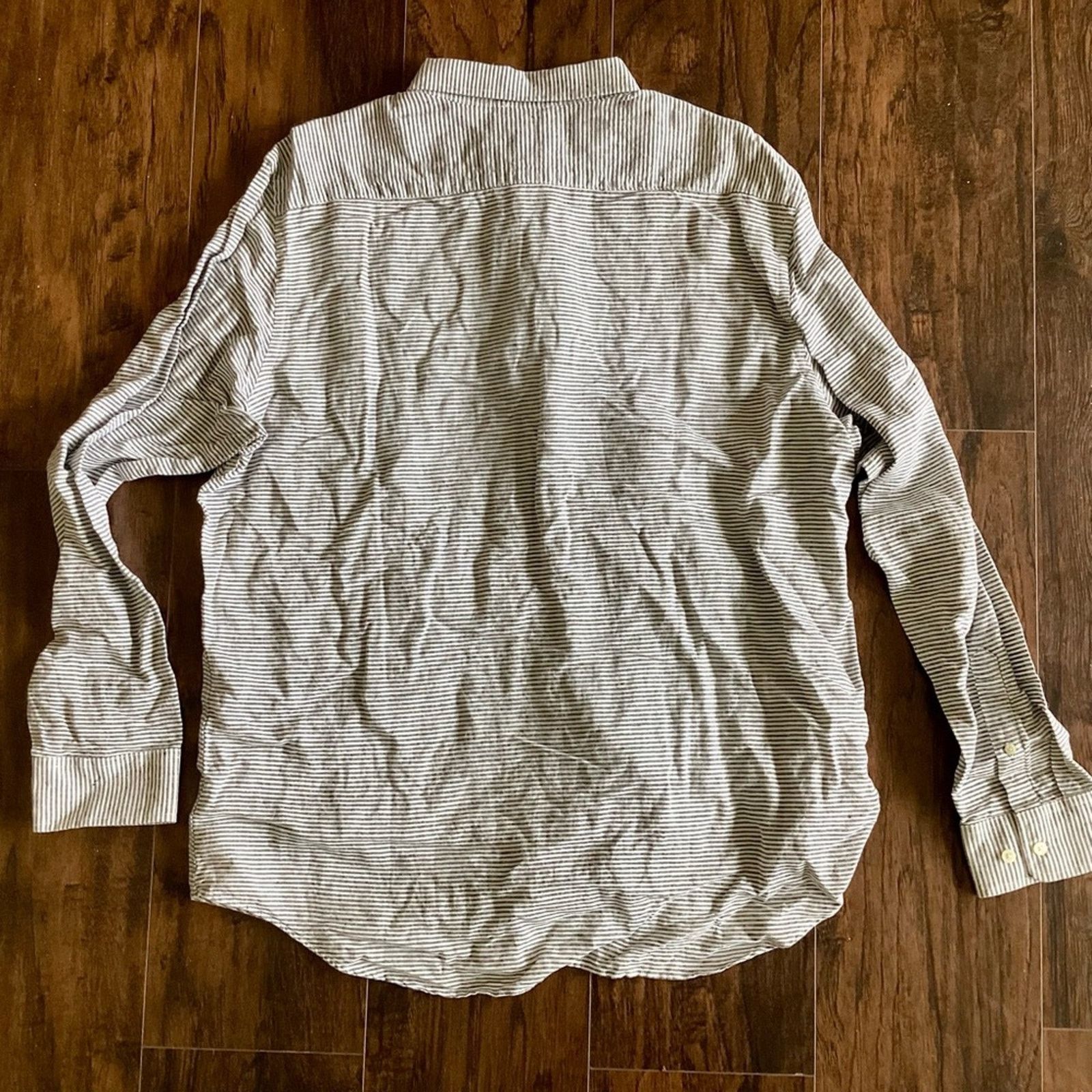 Banana Republic Banana Republic Linen/Cotton Blend Button Down Size US XL / EU 56 / 4 - 6 Thumbnail