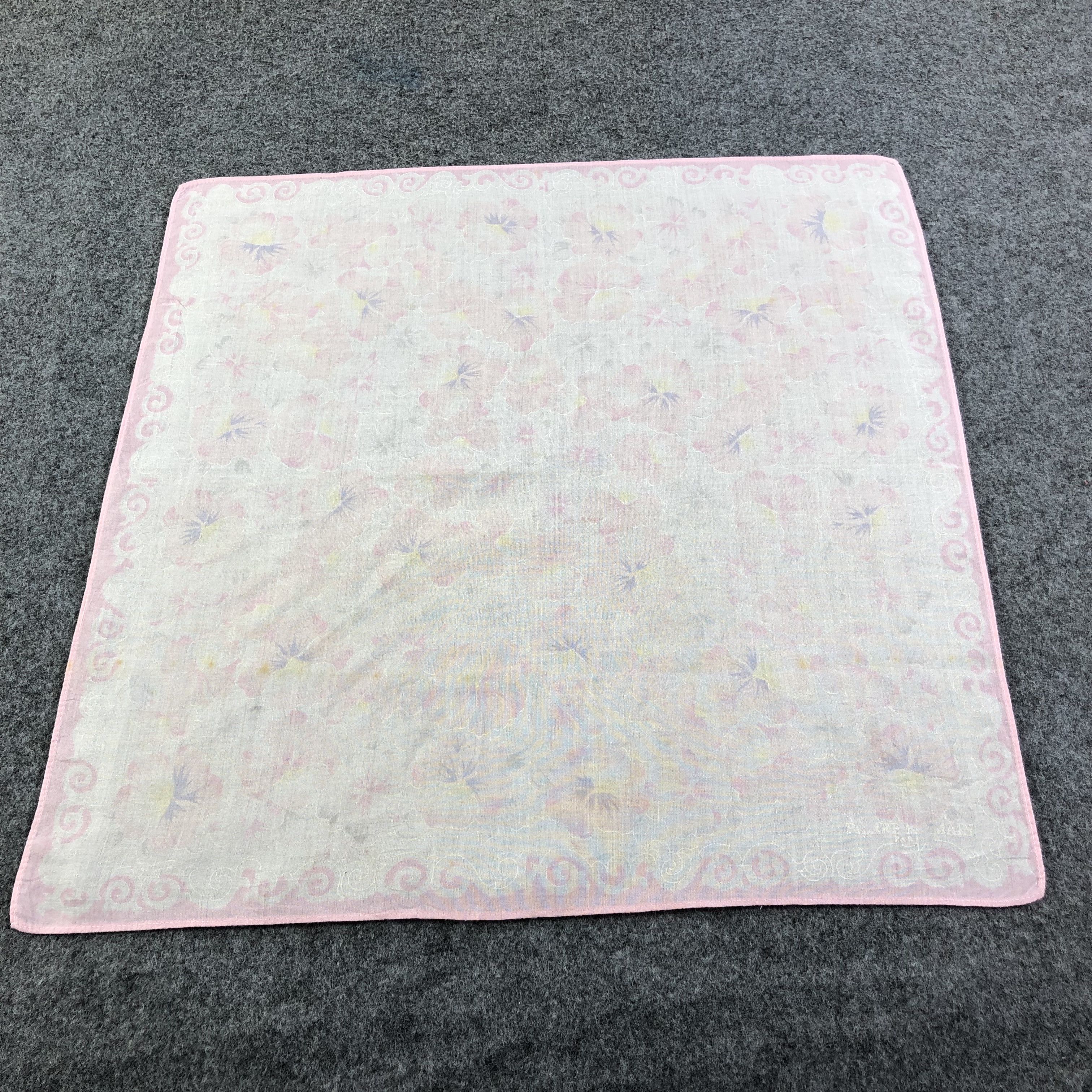 Pierre Balmain Pierre Balmain Handkerchief Neckerchief Bandana H2279 Size ONE SIZE - 2 Thumbnail