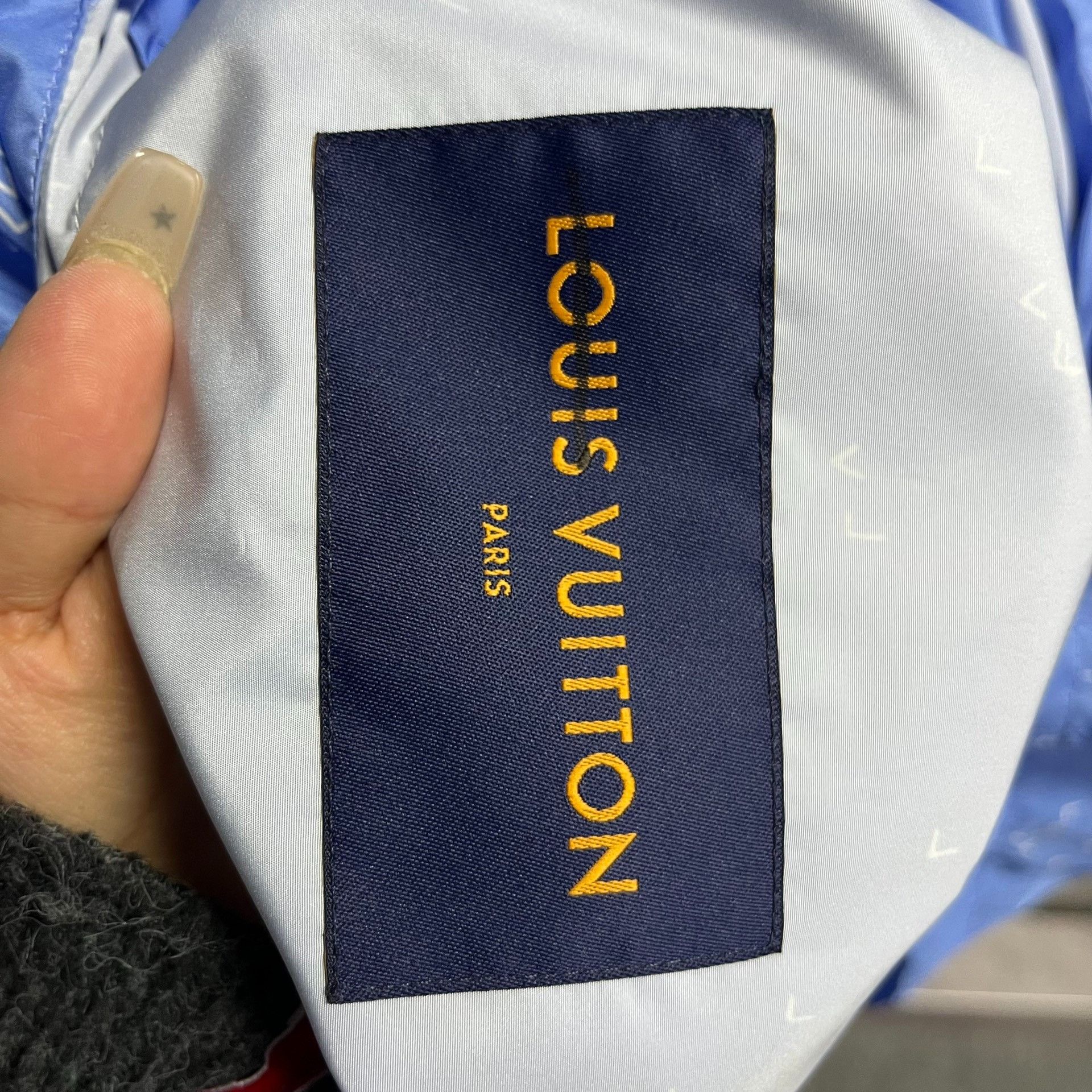 Louis Vuitton Louis Vuitton's latest full blue plaid print windbreaker ja Size US L / EU 52-54 / 3 - 4 Thumbnail