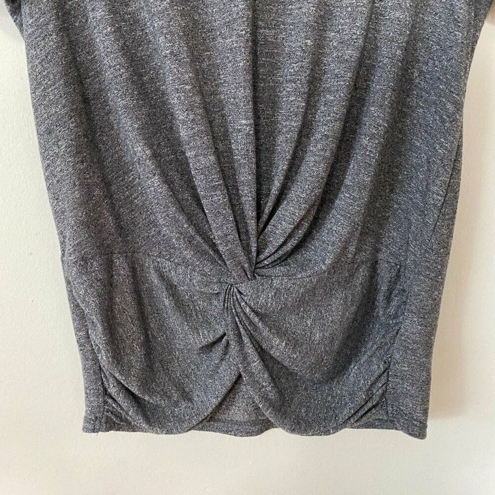Michael Stars Michael Stars Short Sleeve Gray Knotted Front T-shirt XS Size XS / US 0-2 / IT 36-38 - 6 Thumbnail