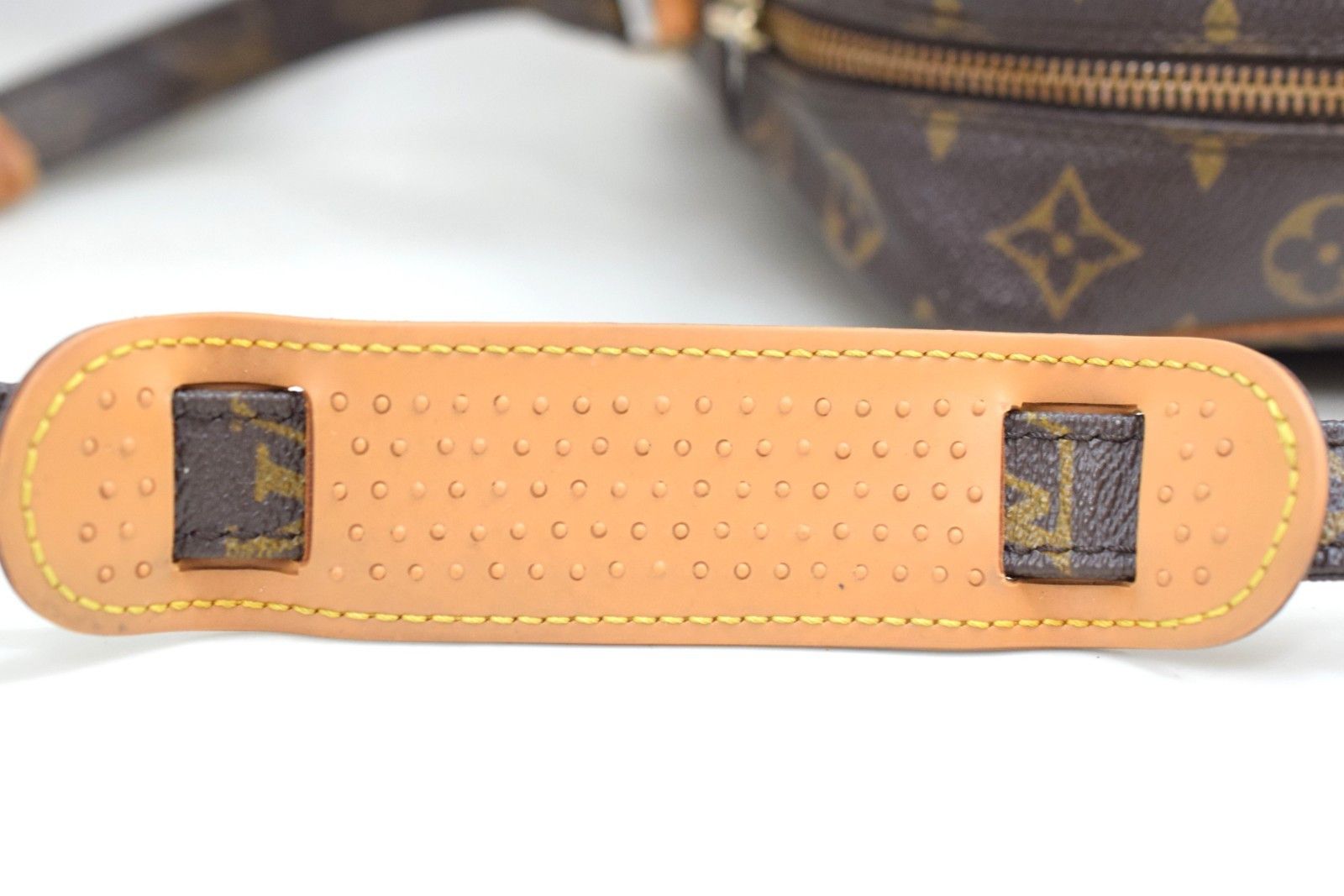 Louis Vuitton LV Danube GM Crossbody Bag Monogram Canvas M45262 Size ONE SIZE - 6 Thumbnail