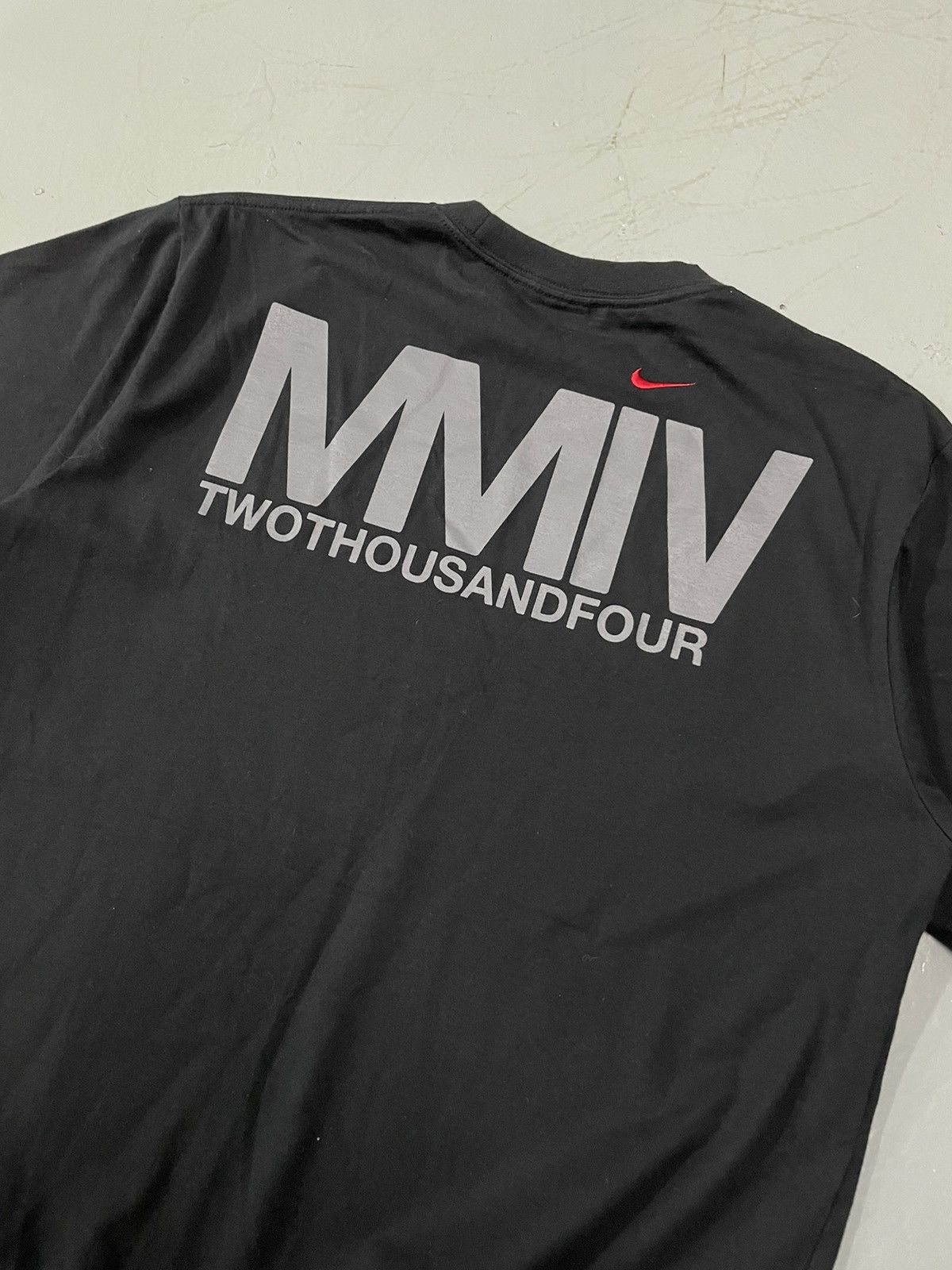 Nike Vintage Nike MMIV 2004 Shirt Y2k Size US L / EU 52-54 / 3 - 9 Thumbnail