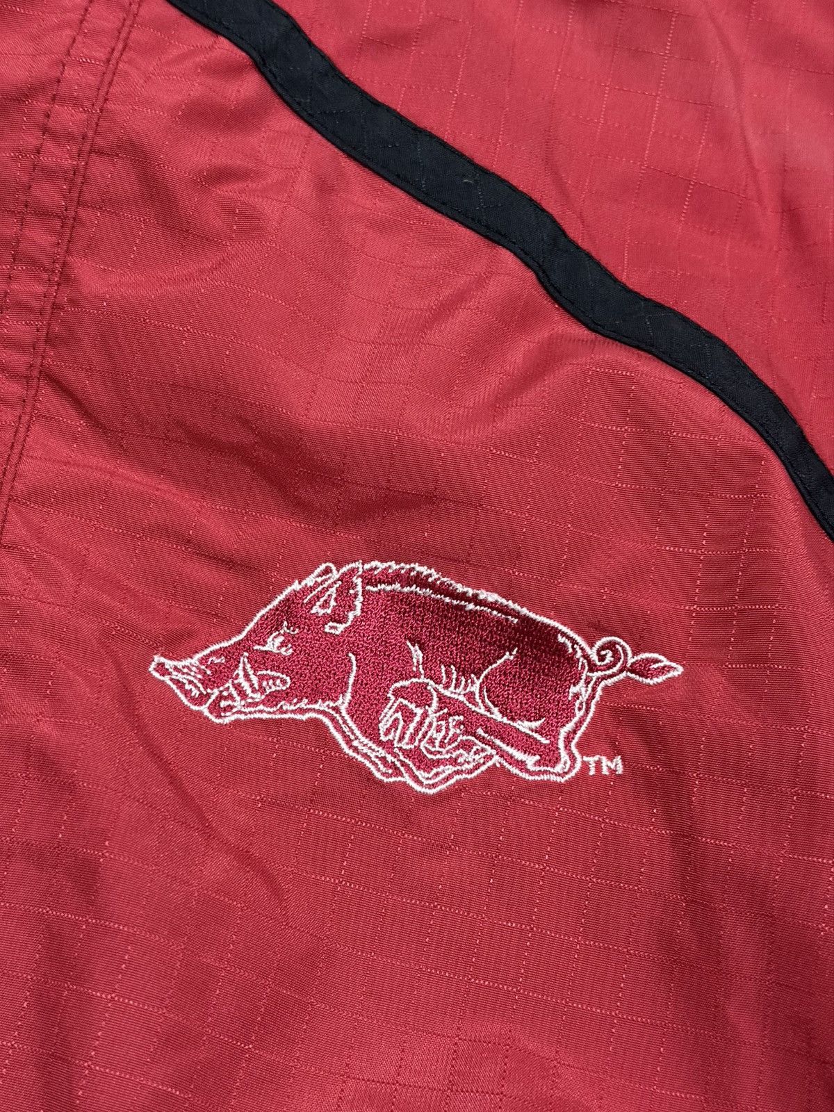 Logo 7 Vintage Logo 7 Arkansas Razorbacks Windbreaker Jacket XL Size US XL / EU 56 / 4 - 2 Thumbnail