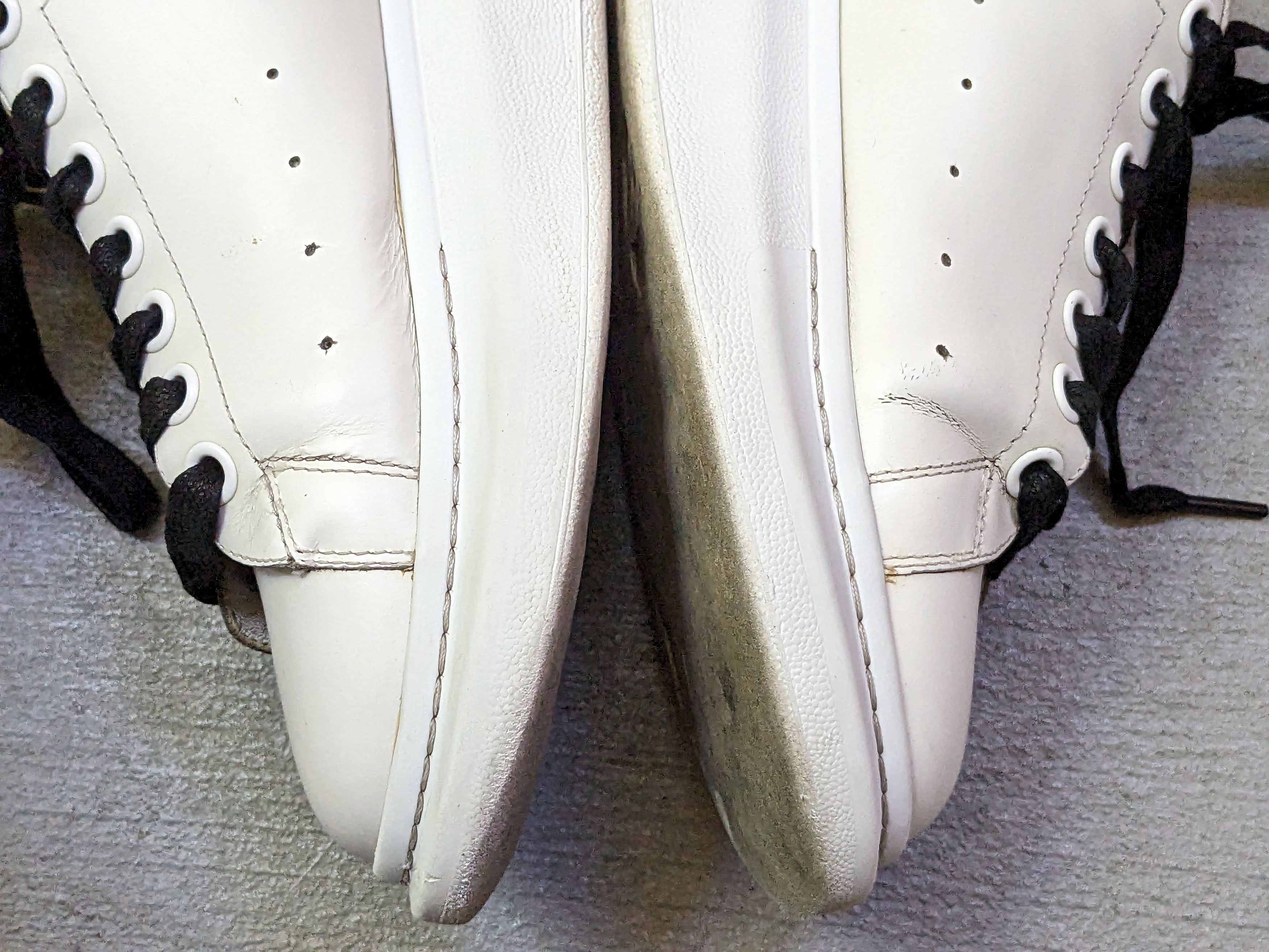 Alexander McQueen Alexander McQueen Larry Oversized Sneakers 9 42 White Gold Size US 9 / EU 42 - 10 Thumbnail