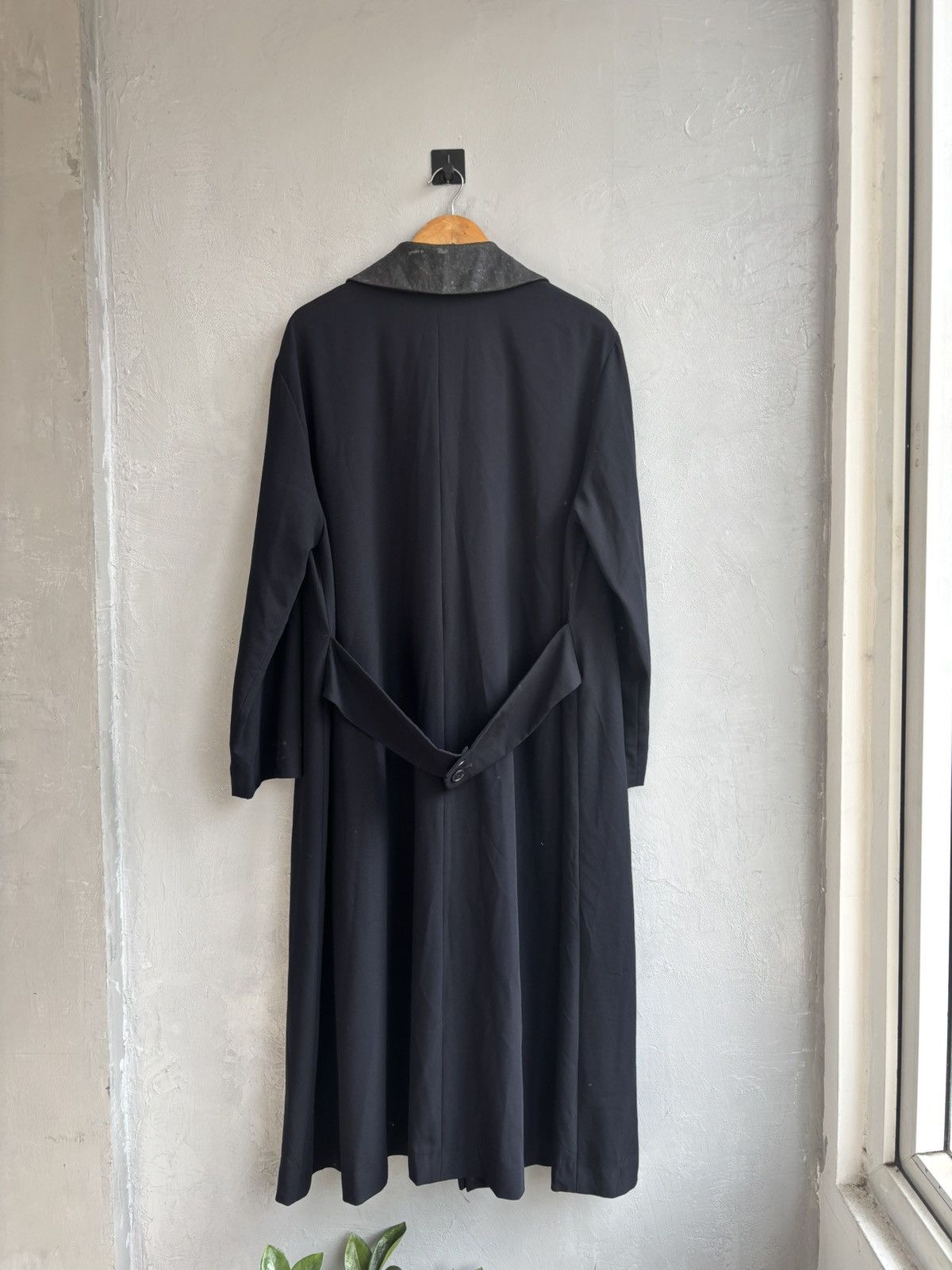 Yohji Yamamoto Yohji Yamamoto workshop 80s distressed leather collar coat Size US M / EU 48-50 / 2 - 6 Thumbnail