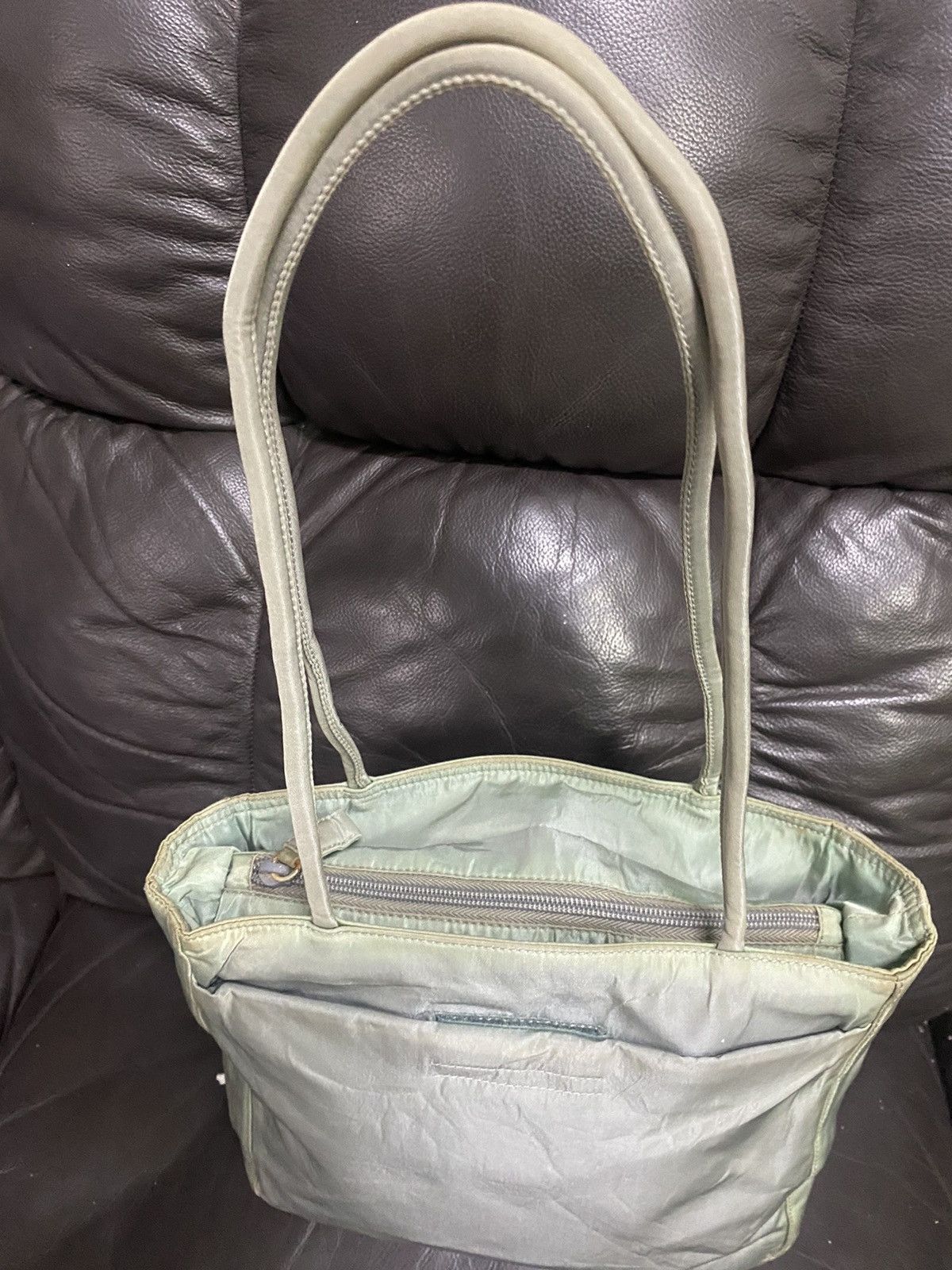 Prada Authentic Prada Tessuto Nyalon Tote Shoulder Bag FADED Size ONE SIZE - 5 Thumbnail