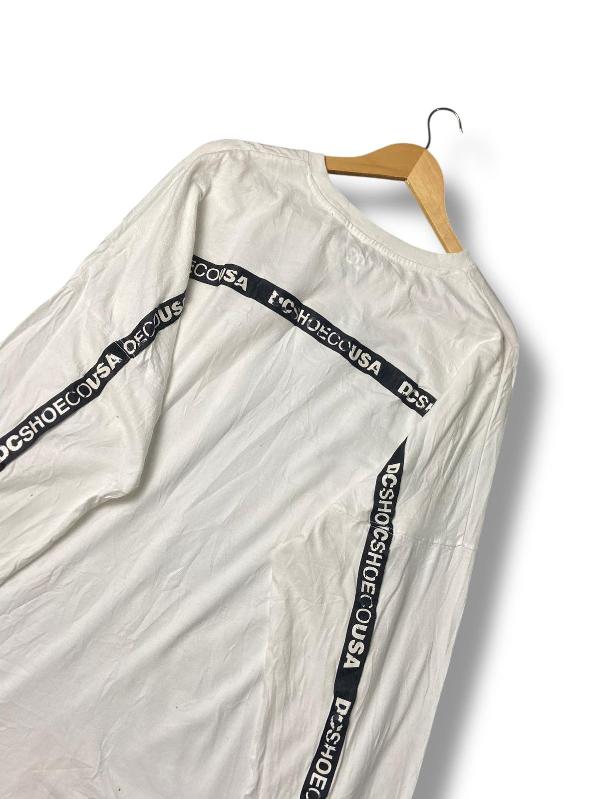 Japanese Brand DC SHOES USA Back Linetape Drop Long Sleeve Shirt (142) Size US XL / EU 56 / 4 - 5 Thumbnail
