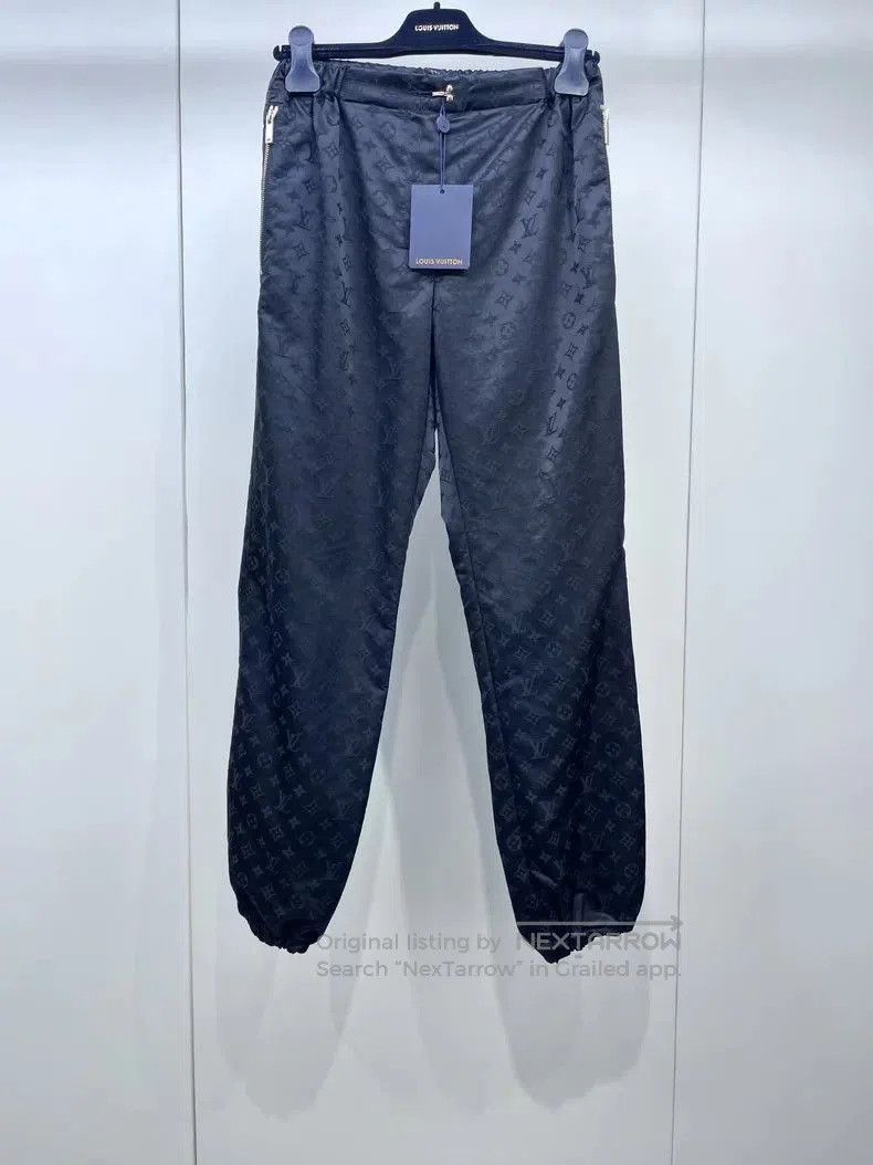 Louis Vuitton LV Monogram Print Cargo Pants. Size US 32 / EU 48 - 1 Thumbnail