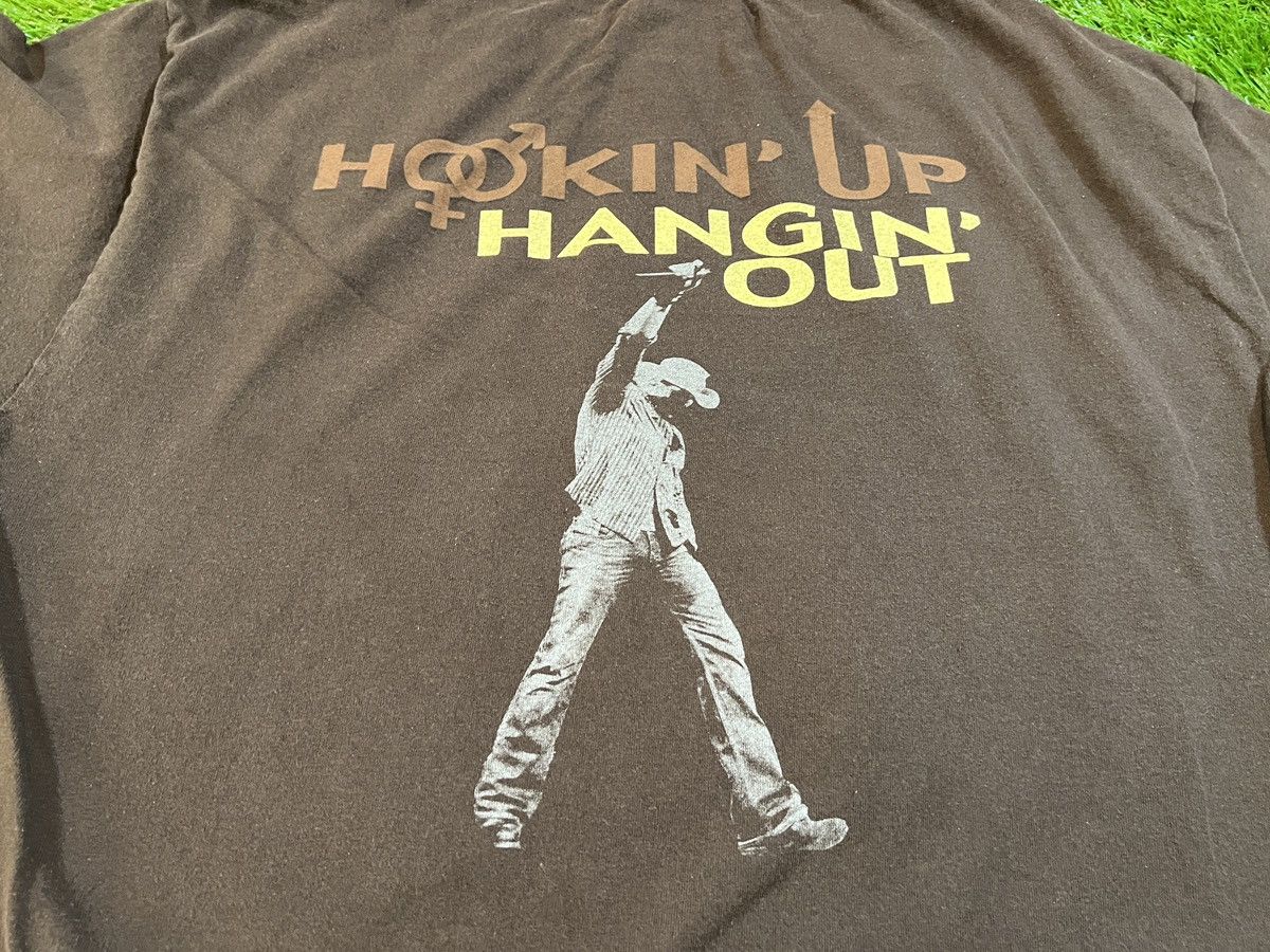 Band Tees 2006 Toby Keith “Hookin Up Hangin Out” Concert Tour T Shirt Size US XL / EU 56 / 4 - 6 Thumbnail