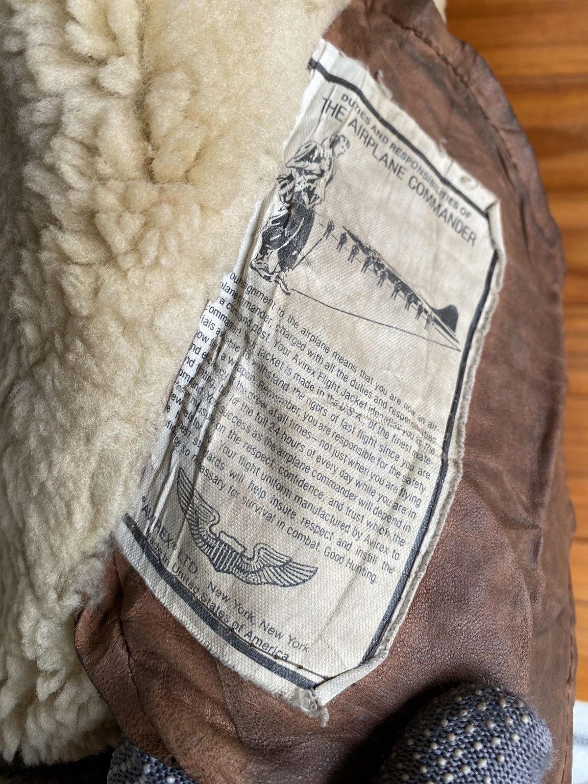 Avirex Vintage 80s AVIREX B-3 Shearling Flight Jacket | Distressed Size US S / EU 44-46 / 1 - 19 Thumbnail