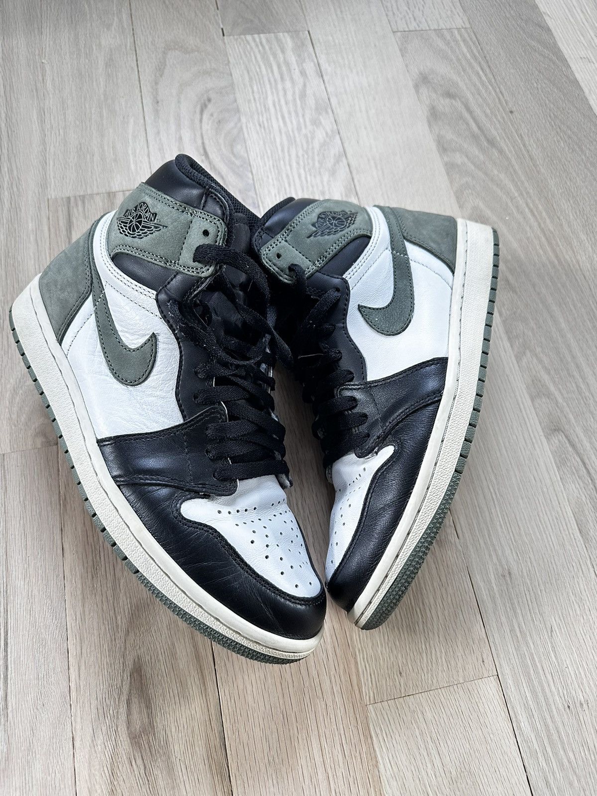 Jordan Brand Jordan 1 clay green black toe Nike 8US Size US 8 / EU 41 - 1 Thumbnail