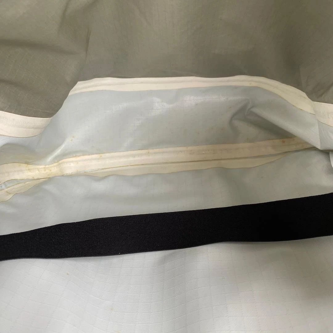 Arc'teryx Lunara 17 Nylon Shoulder Bag Messenger Black Waterproof Size ONE SIZE - 7 Thumbnail