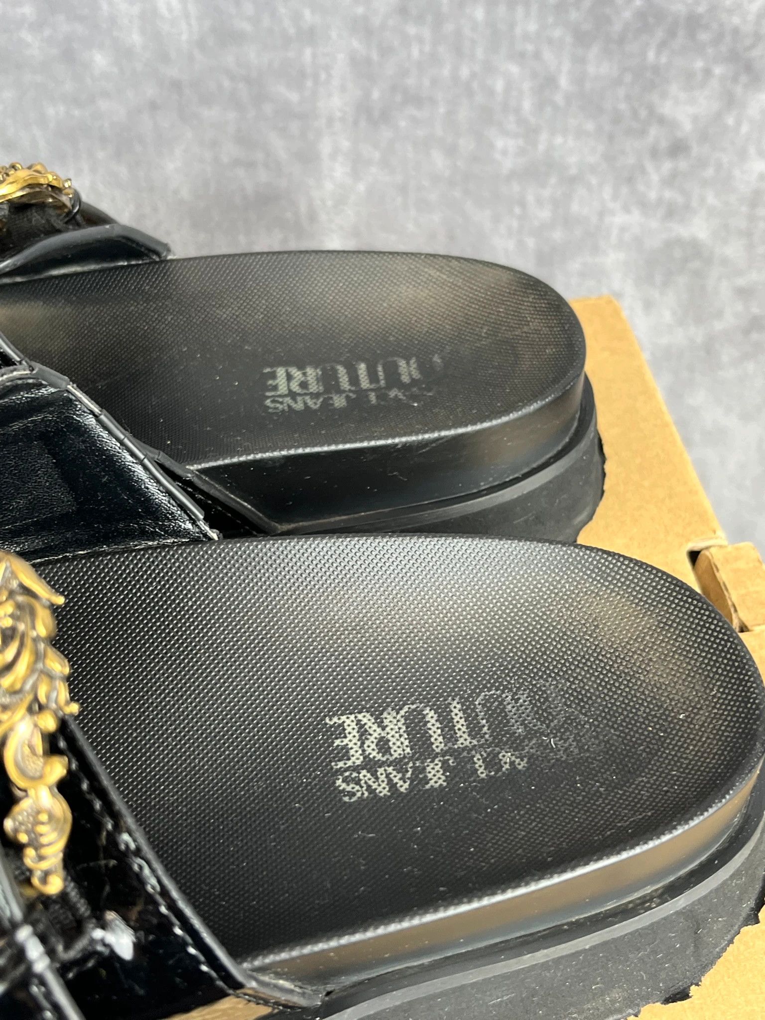 Versace Versace black gold designer slides Size US 11 / IT 41 - 4 Thumbnail