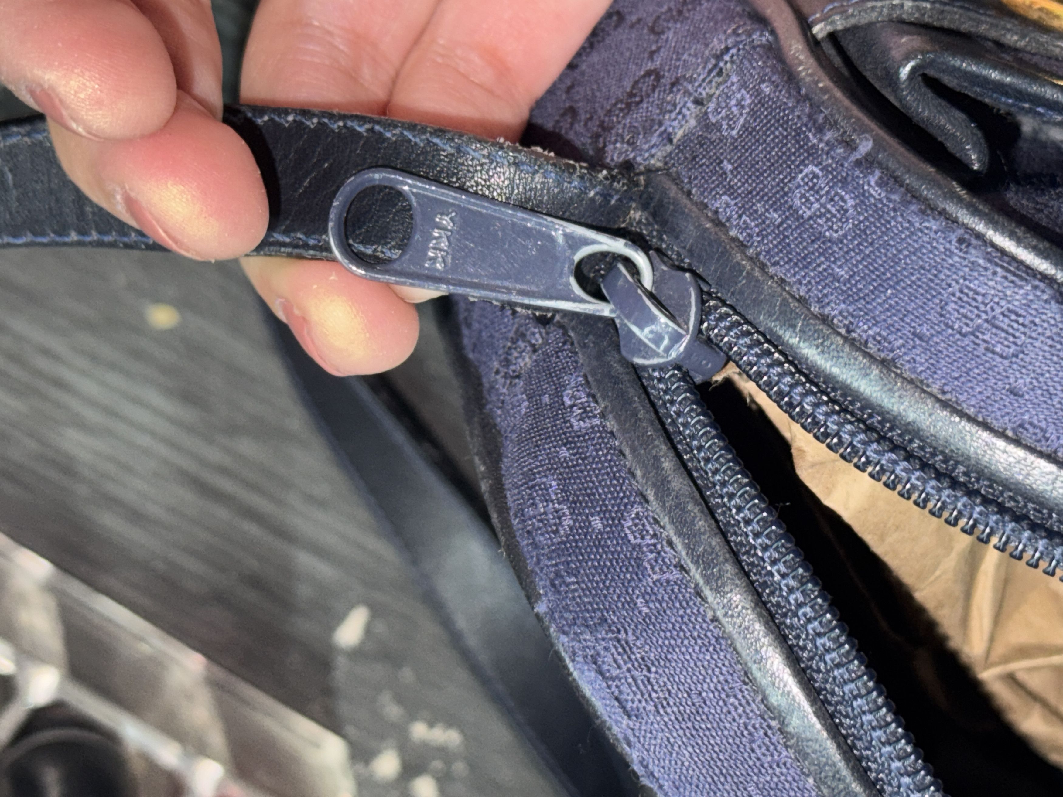 Gucci Vintage Gucci Crossbody Bag Size ONE SIZE - 8 Thumbnail