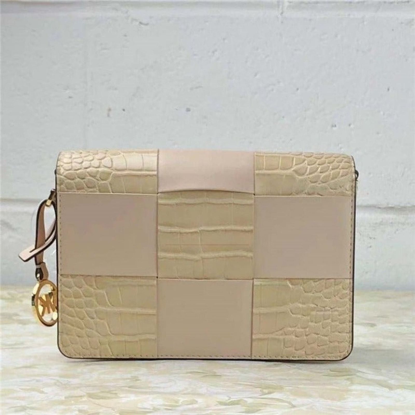Michael Kors MICHAEL KORS 35T1GM9C1E MERCER SM CROCODILE xBODY IN BUFF Size ONE SIZE - 4 Thumbnail