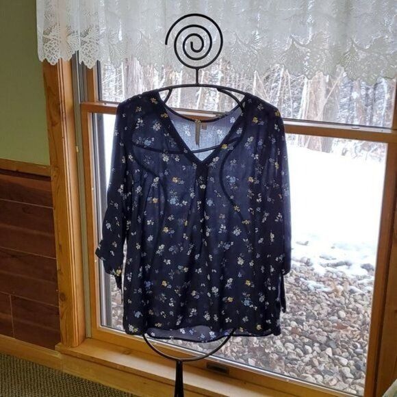 Vintage Brina & Em Sz. XL Blue Patterned Floral Vneck Button Down Tu Size XL / US 12-14 / IT 48-50 - 1 Thumbnail