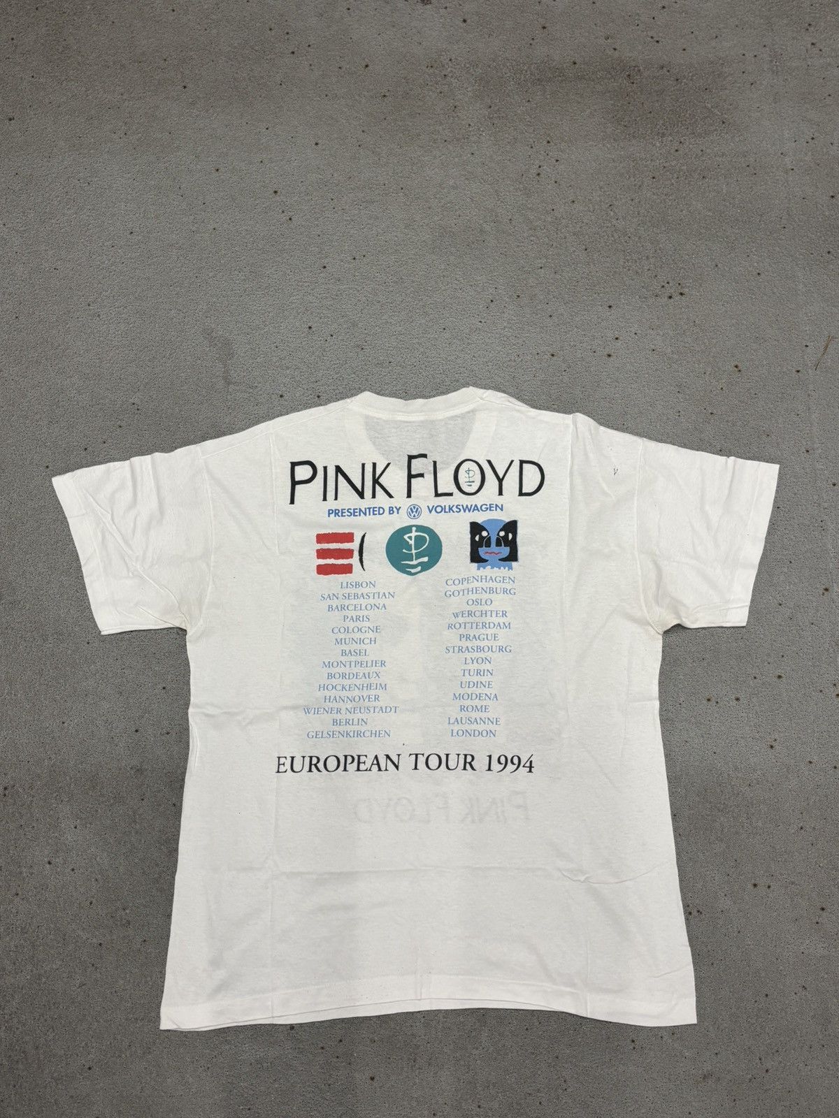 Band Tees 1994 Pink Floyd Division Bell Tour Tshirt Size US L / EU 52-54 / 3 - 2 Thumbnail
