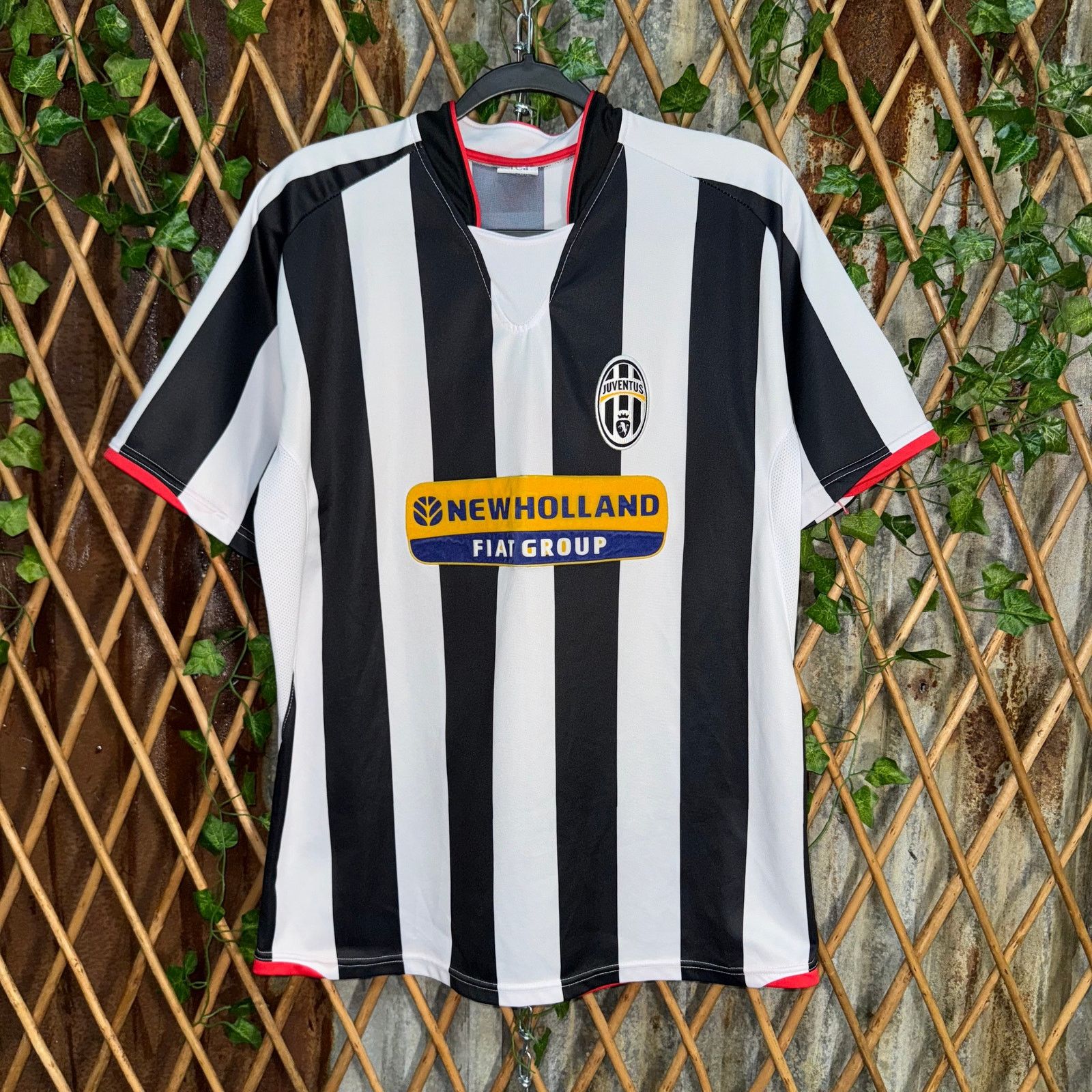 Vintage Vintage Y2K Juventus international soccer club 07/08 jersey Size US L / EU 52-54 / 3 - 1 Thumbnail