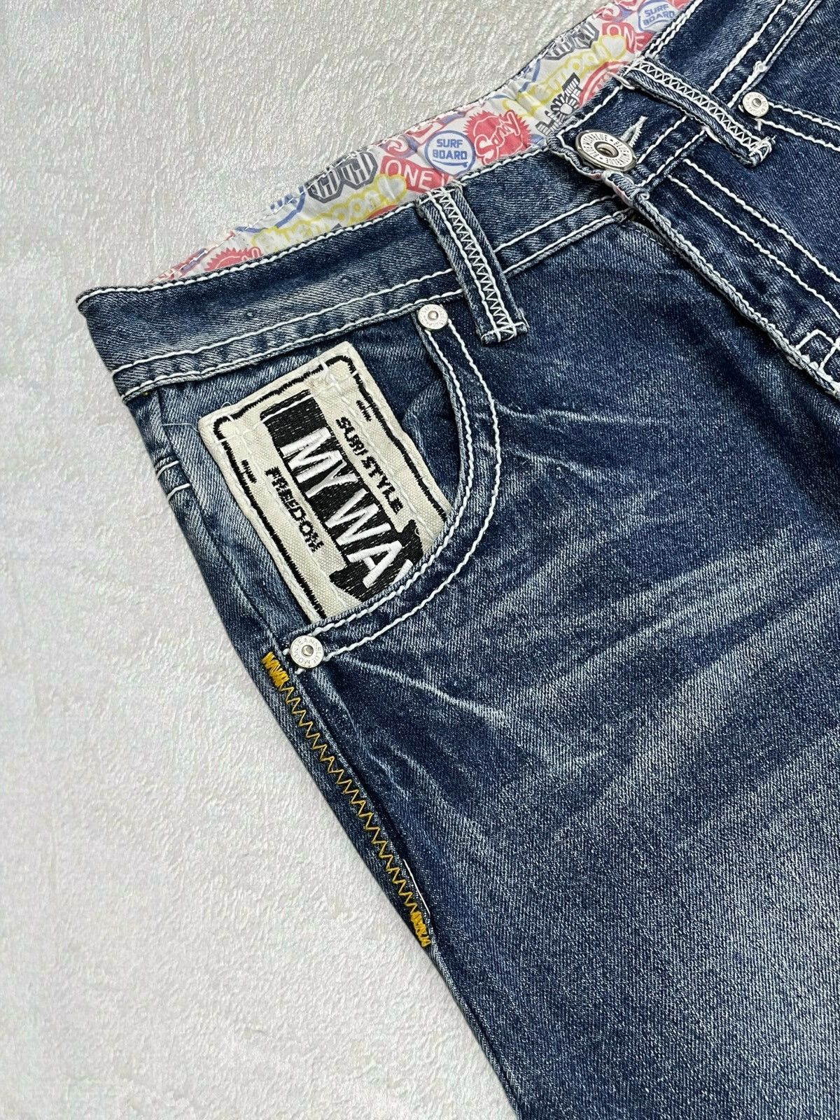 Japanese Brand Vintage 1990s Japan Designer Blue Moon Blue Surf Girl Denim Size US 29 - 10 Thumbnail