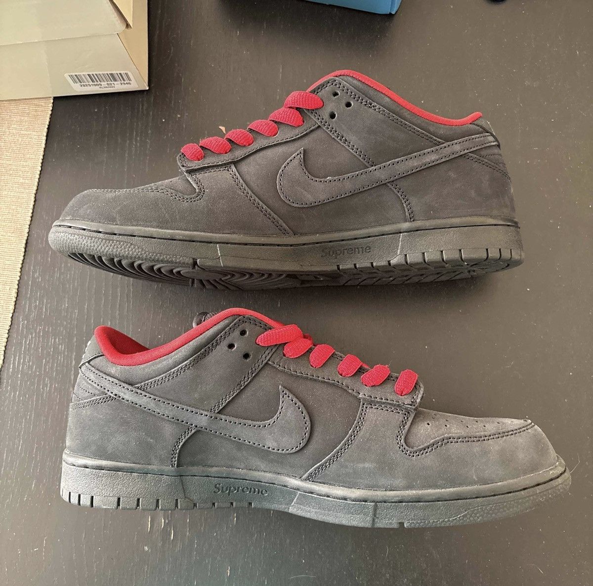 Nike × Supreme Supreme sb dunks black red Size US 11 / EU 44 - 1 Thumbnail