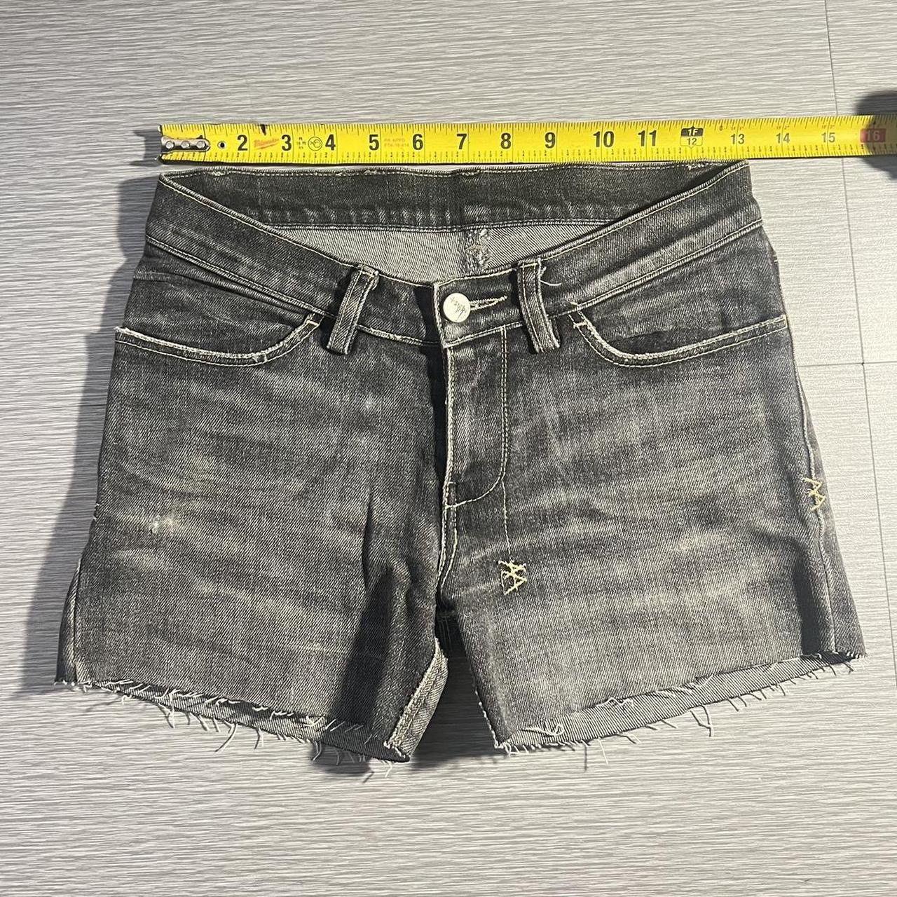 Ksubi Ksubi grey jean shorts Size 26" / US 2 / IT 38 - 1 Thumbnail