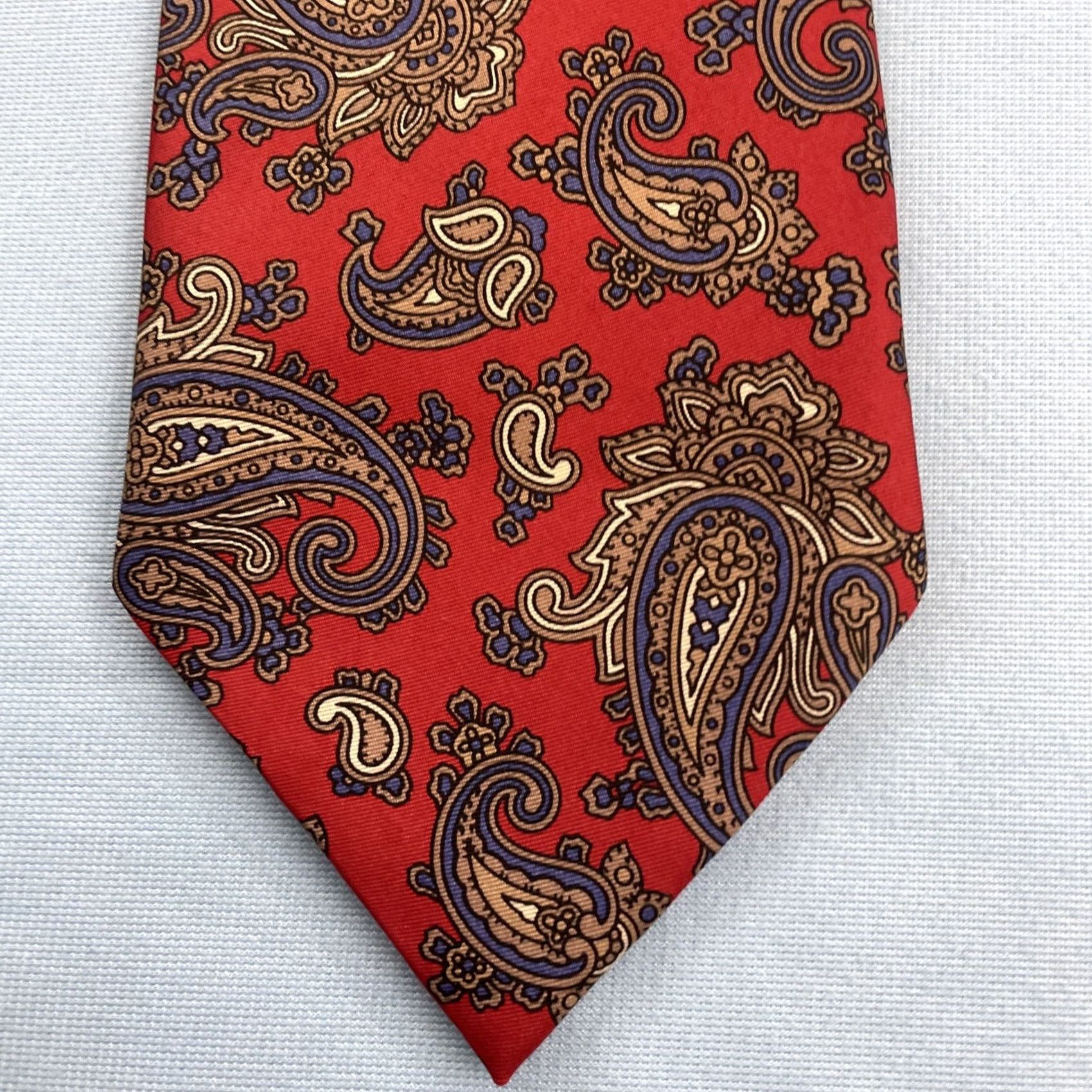 Vintage VINTAGE Christopher Hayes Tie Main Selling Point Paisley Silk Italy Red Blue White Classic 4x59 Mens NeckTie 1980s 1990s Western# Size ONE SIZE - 7 Thumbnail