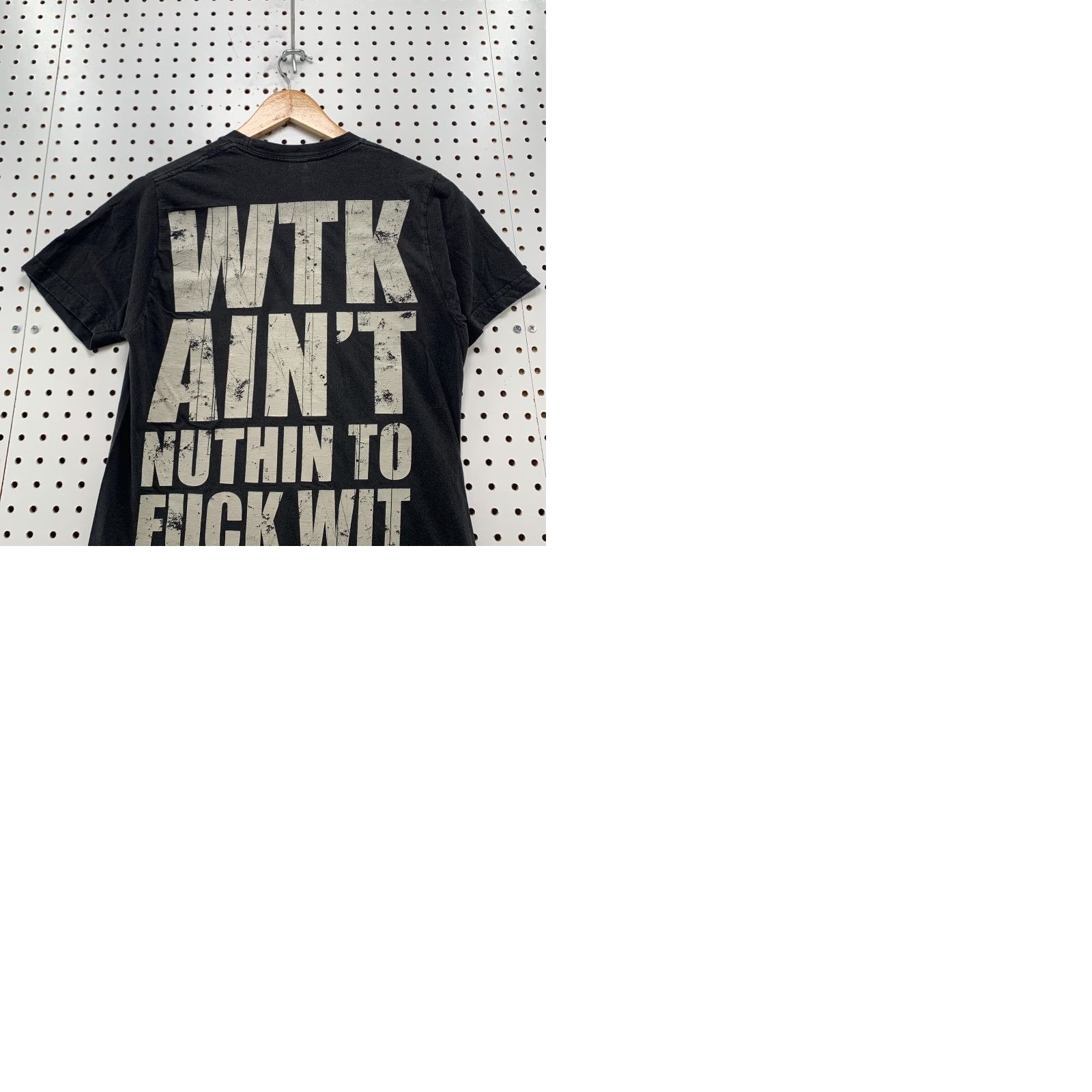 Tultex We The Kings Shirt Mens Small Black Crown Knives Graphic 17x25.5 Size US S / EU 44-46 / 1 - 10 Thumbnail