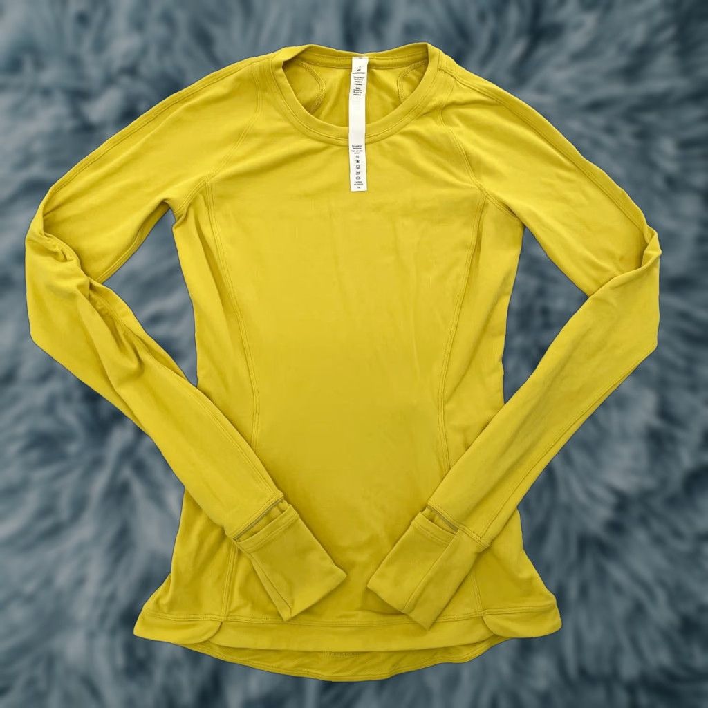 Lululemon VINTAGE Lululemon Sweater Activewear Women’s 2 Yellow Crew Neck Pullover Zip Pocket Long Sleeve Breathable Athletic Size XS / US 0-2 / IT 36-38 - 1 Thumbnail