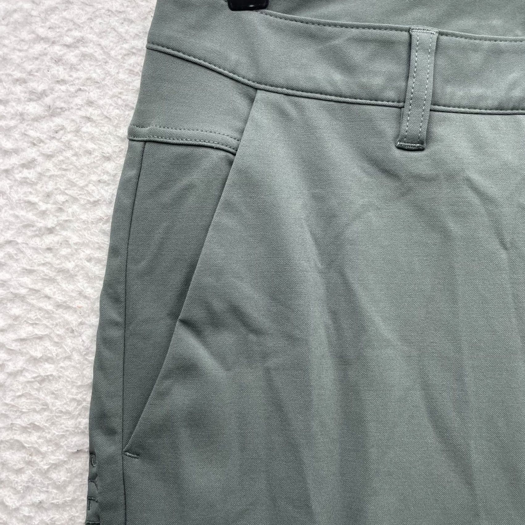 Vintage BYLT Everyday Pants 2.0 Mens 2XL 38x31 Green Chino Performance Stretch Casual Athletic Pants Size US 39 - 5 Thumbnail