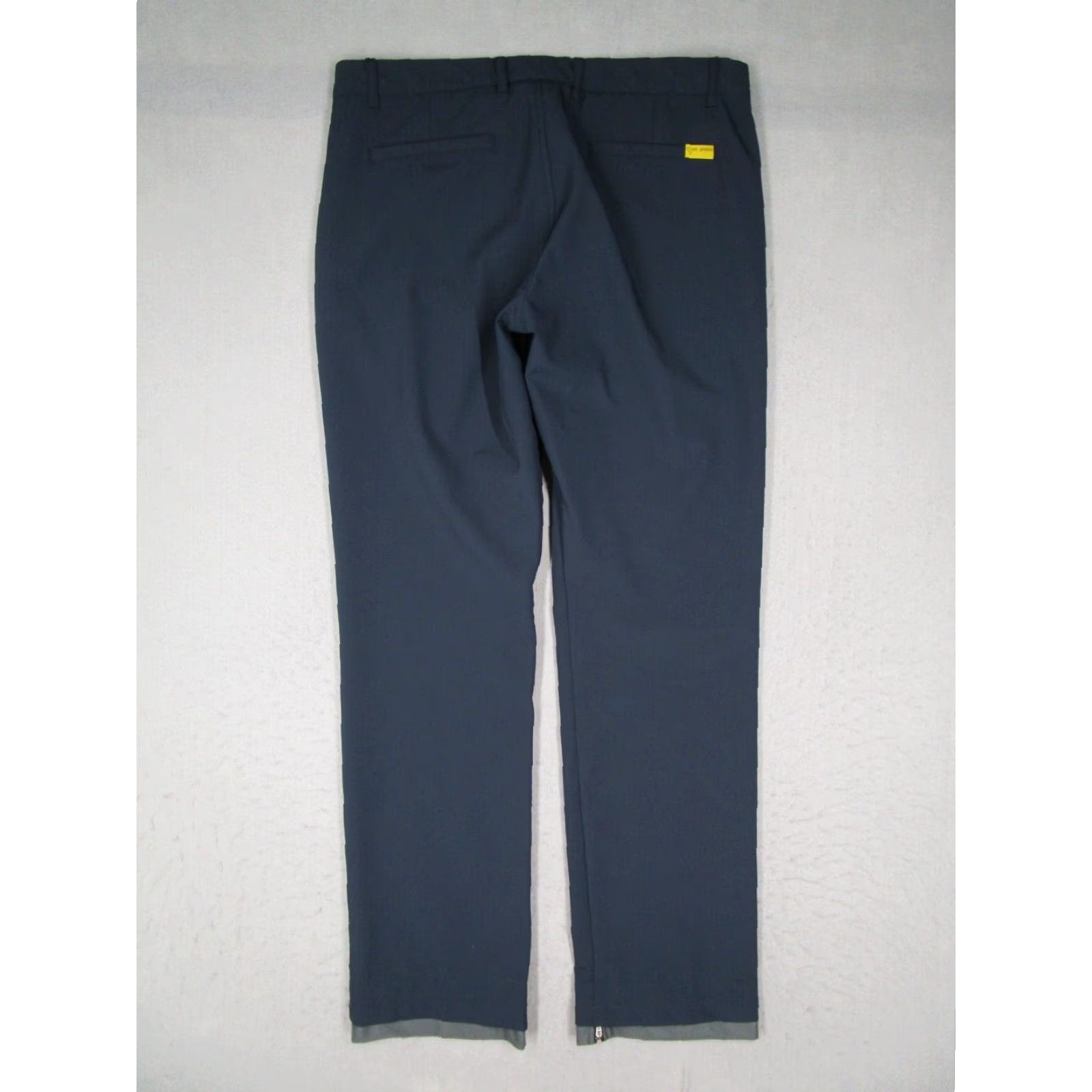 Vintage STATE APPAREL Men's Blue flat front COMPETITION pants 34x33 Zip 5-Pocket Chino polyester spandex Made in USA Vintage: No (adjusted not allowed). Size US 34 / EU 50 - 7 Thumbnail