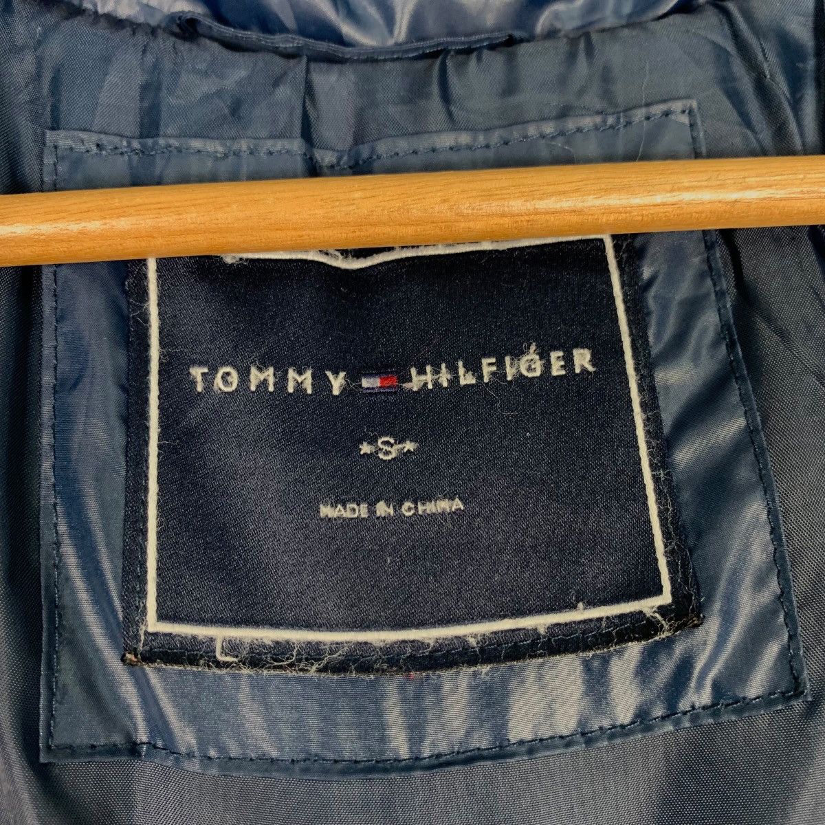 Tommy Hilfiger TOMMY HILFIGER Hooded Puffer Jacket / Down Jacket #0348-C16 Size US S / EU 44-46 / 1 - 17 Thumbnail