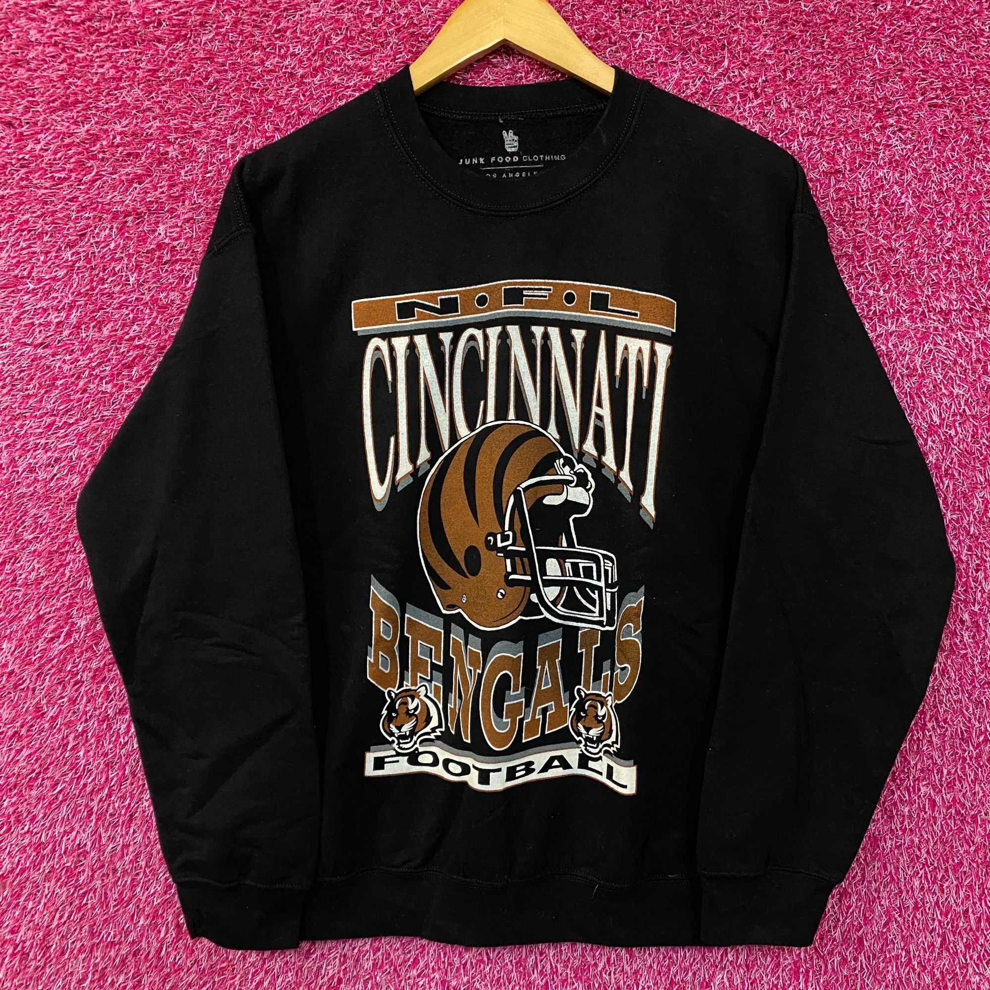 Junk Food Cincinnati Bengals NFL Helmet Logo Crewneck Sweatshirt Small Size US S / EU 44-46 / 1 - 1 Thumbnail
