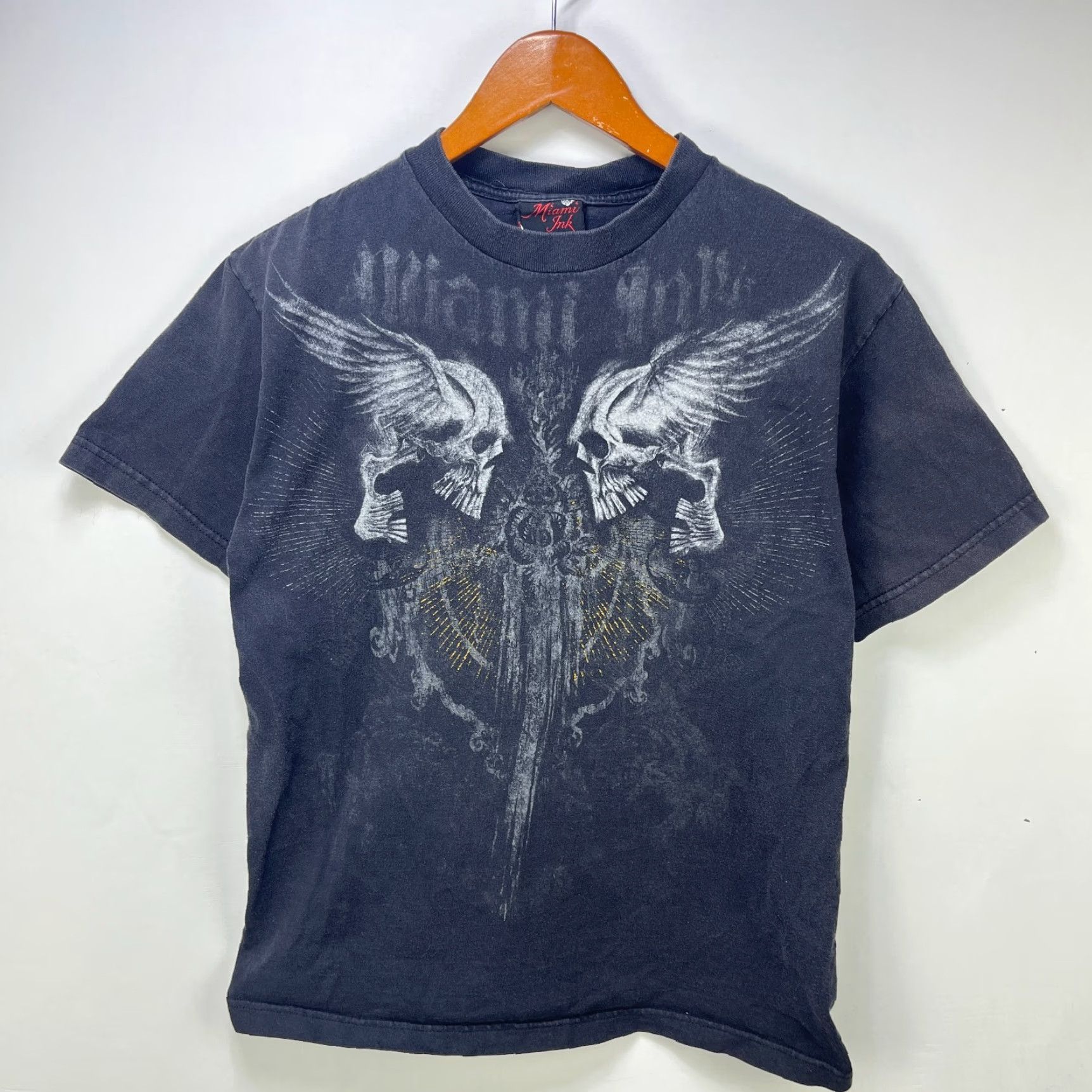 Vintage VINTAGE Miami Ink T-Shirt Skull Graphic Print Short Sleeve Crew Neck Men M Black Cotton 2000s Size US M / EU 48-50 / 2 - 2 Thumbnail