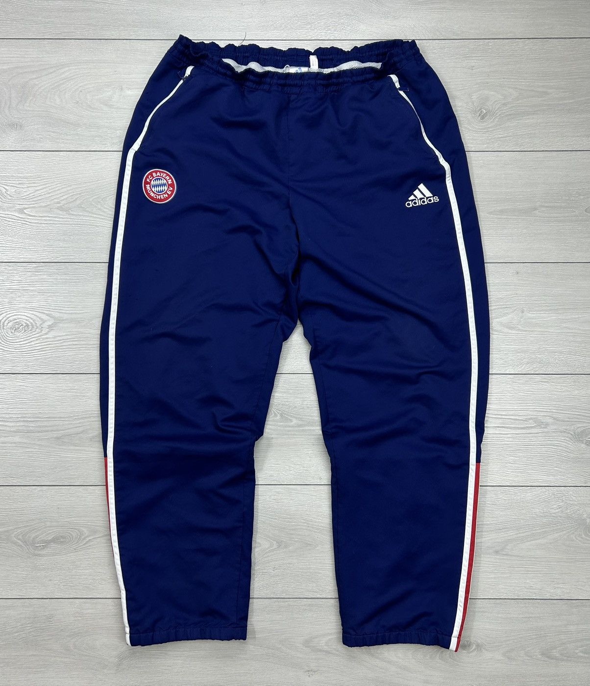 Adidas × Vintage FC Bayern Vintage Adidas Soccer pant size L Size US 34 / EU 50 - 1 Thumbnail