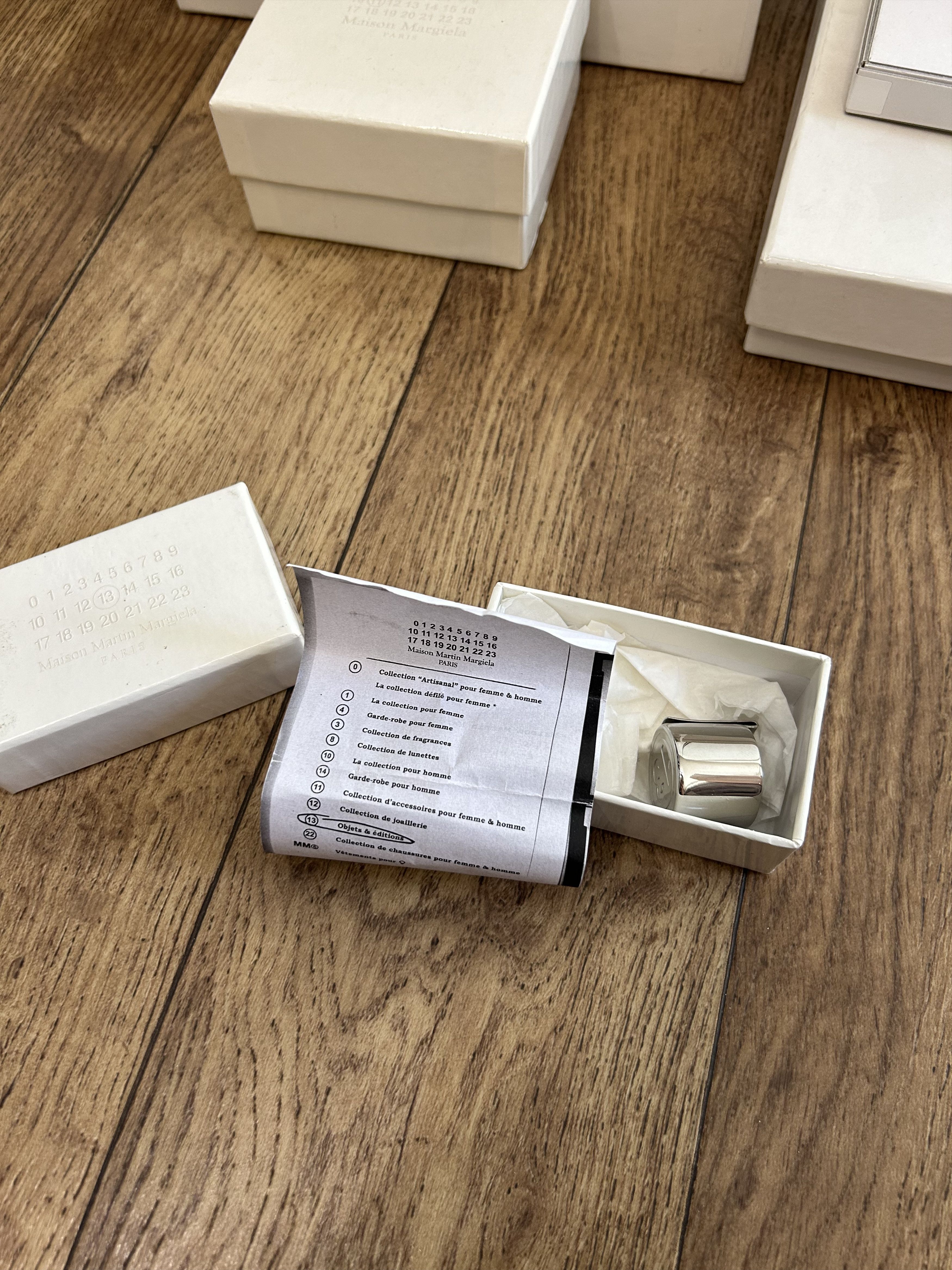 Maison Margiela MAISON MARGIELA 13 Pocket Ashtray Pin Size ONE SIZE - 4 Thumbnail