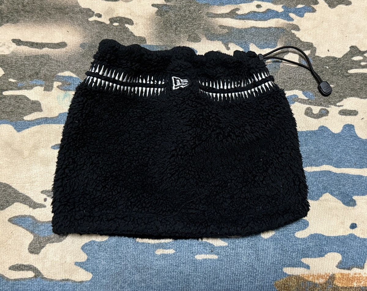 Undercover Undercover New Era Boa Fleece Neck Warmer Black Size ONE SIZE - 2 Thumbnail