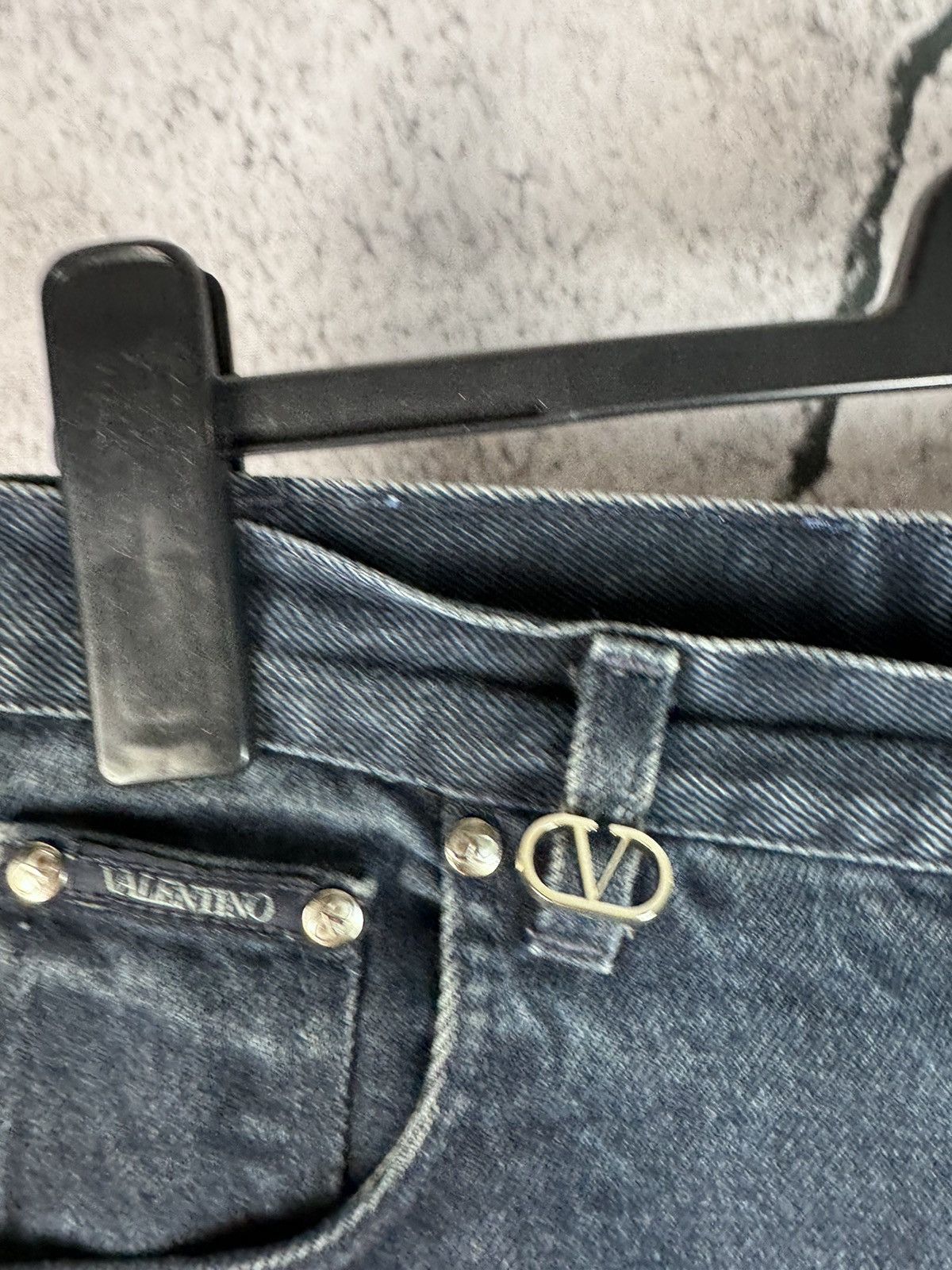 Valentino Vintage Valentino Jeans Size US 32 / EU 48 - 4 Thumbnail