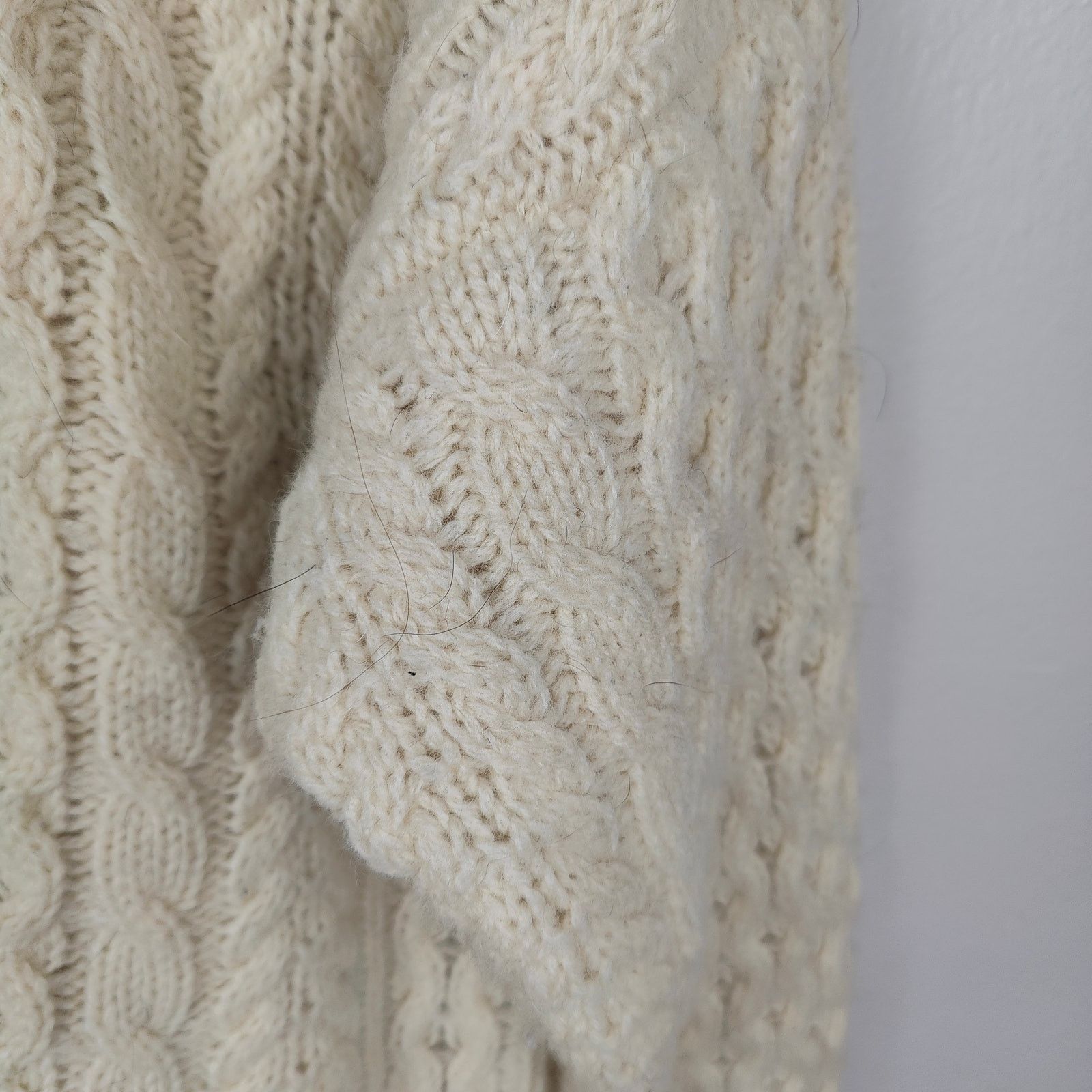 Brandy Melville Brandy Melville Fisherman Sweater Womens One Size Cream Size ONE SIZE - 5 Thumbnail