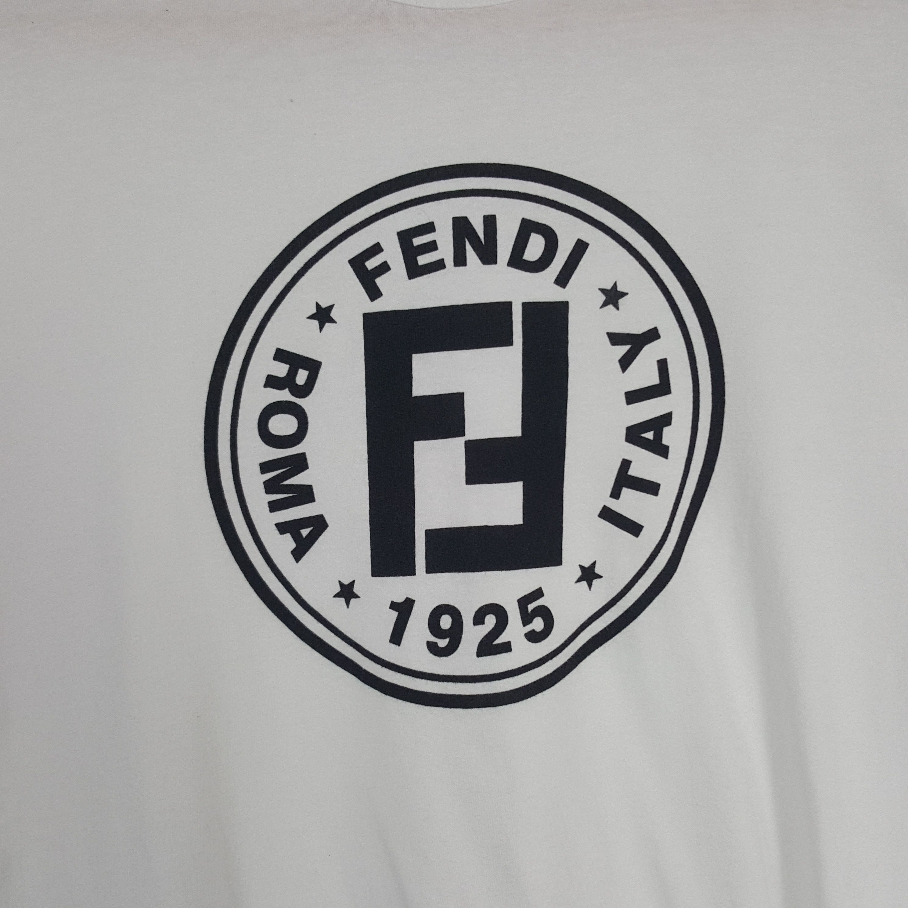 Vintage Vintage Fendi Italian Brand Big Logo Tshirt Size US M / EU 48-50 / 2 - 2 Thumbnail