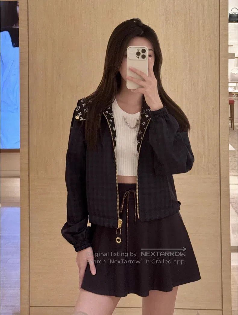 Louis Vuitton Louis Vuitton 25 new plaid reversible jacket Size S / US 4 / IT 40 - 8 Thumbnail