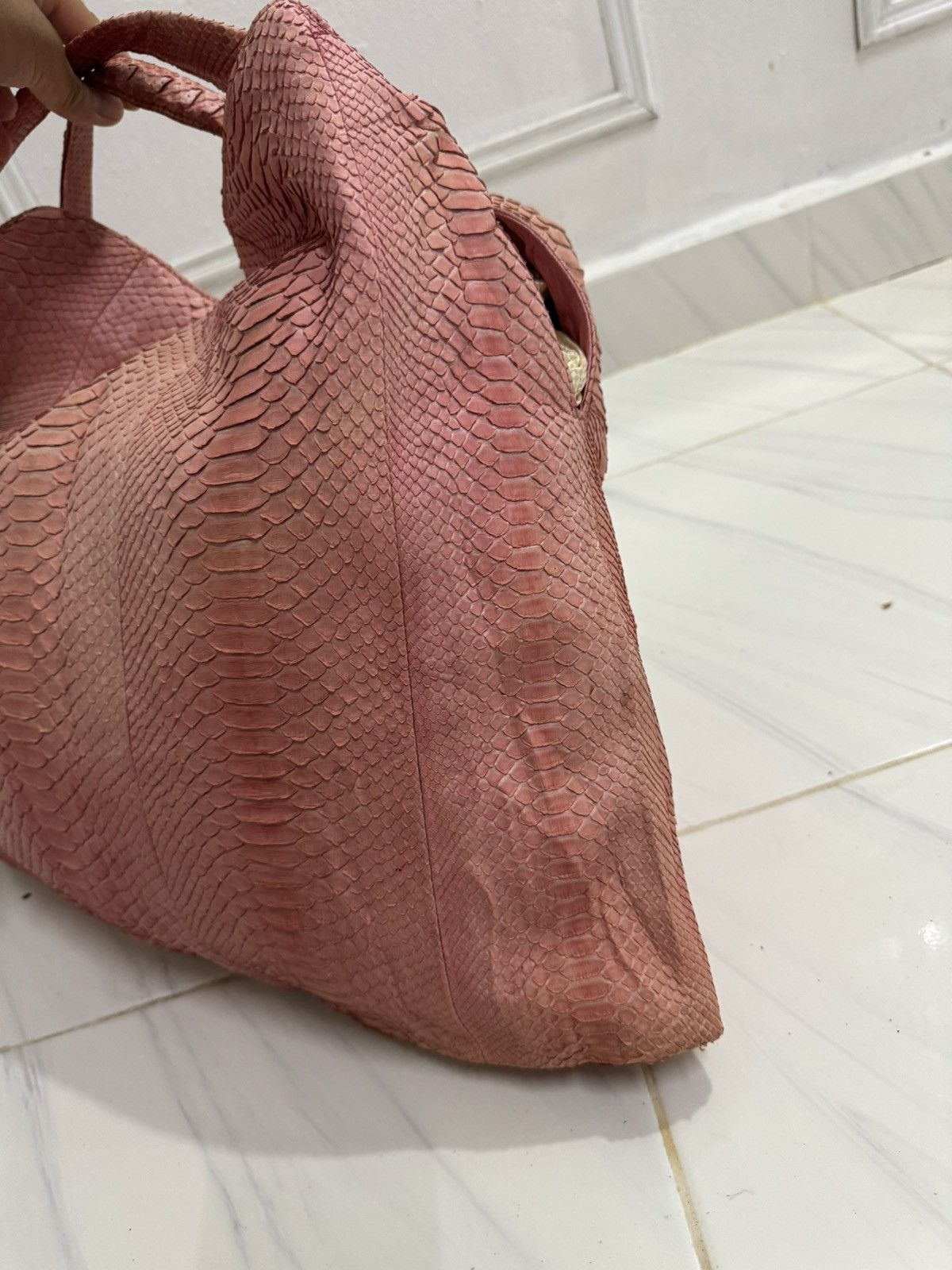 Cobra × Genuine Leather BYRON NYC WINE PYTHON LARGE SOHO TOTE BAC Size ONE SIZE - 3 Thumbnail