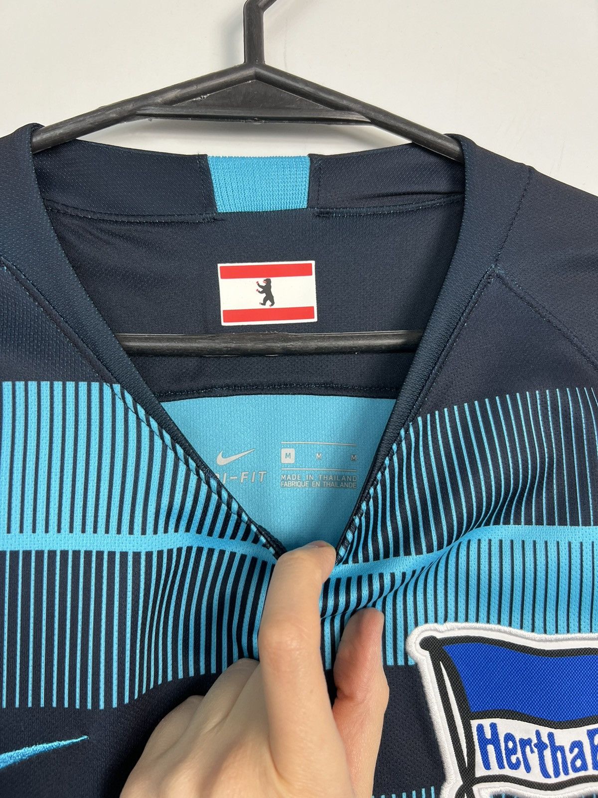 Nike Nike Hertha Berlin 2018/2019 Soccer Jersey Size US M / EU 48-50 / 2 - 2 Thumbnail