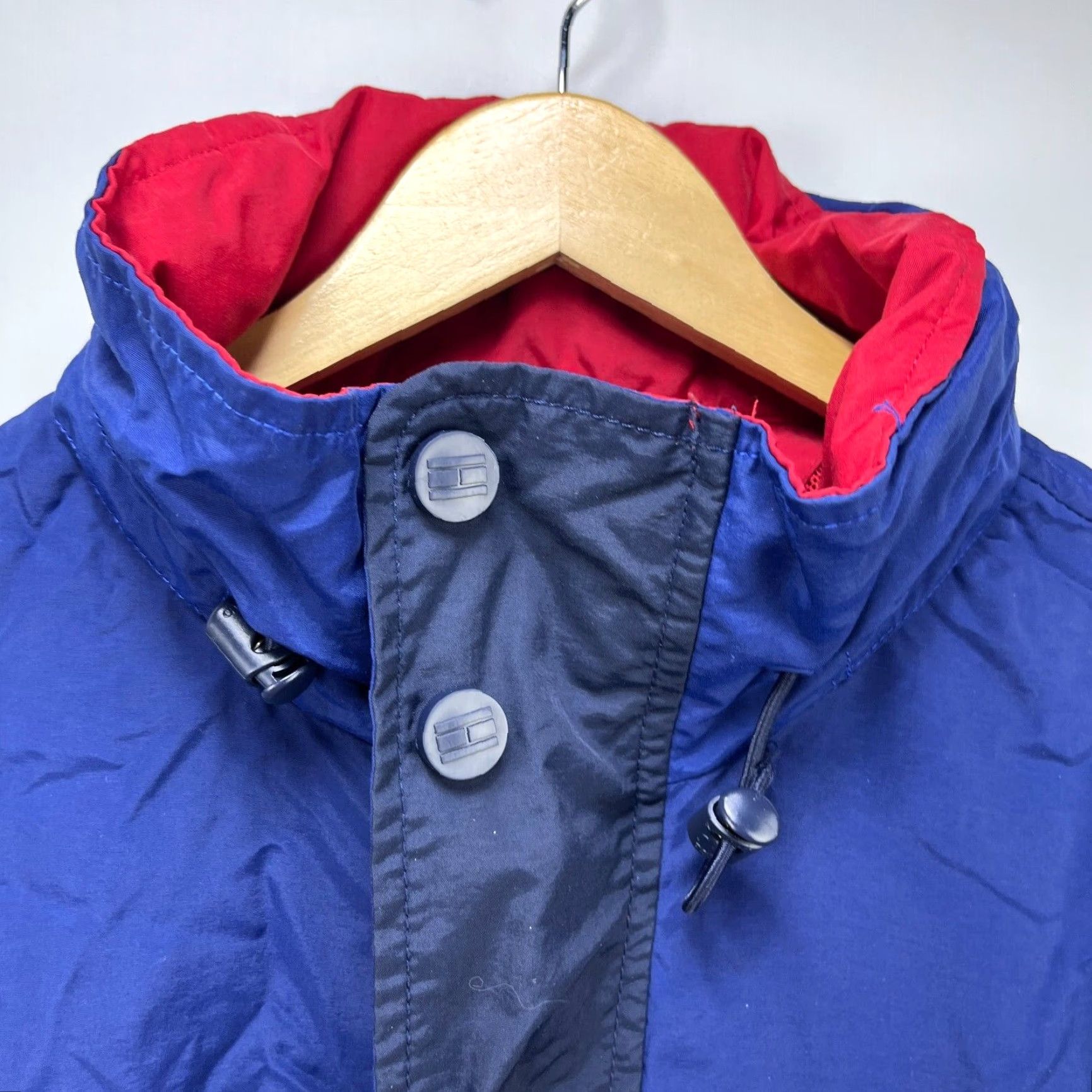 Tommy Hilfiger VINTAGE Tommy Hilfiger Windbreaker Hooded Jacket L Men Blue 90s Windbreaker Hooded Mens 90s Tommy Hilfiger Windbreaker Jacket L Blue Mens Size US L / EU 52-54 / 3 - 5 Thumbnail