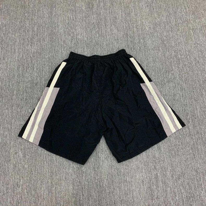 Balenciaga Balenciaga Black Side Stripe Shorts Size US 32 / EU 48 - 1 Thumbnail
