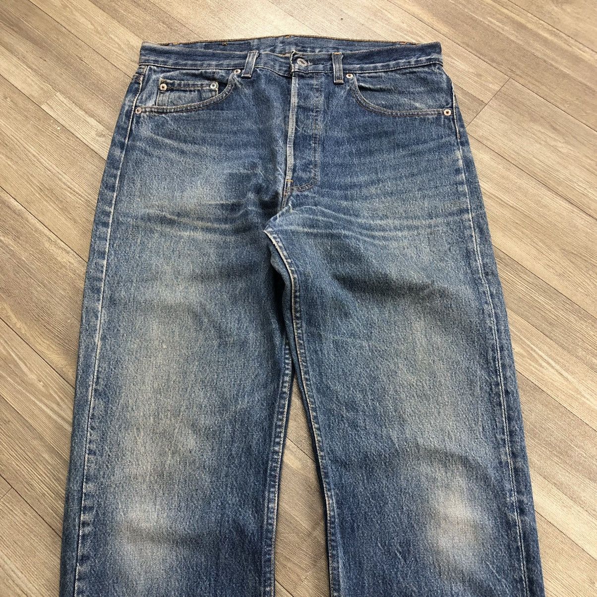 Levi's × Levi's Vintage Clothing 🇺🇸90’s Vintage Levis 501 #520 29x32 Straight Leg Faded Jeans Size US 33 - 2 Thumbnail