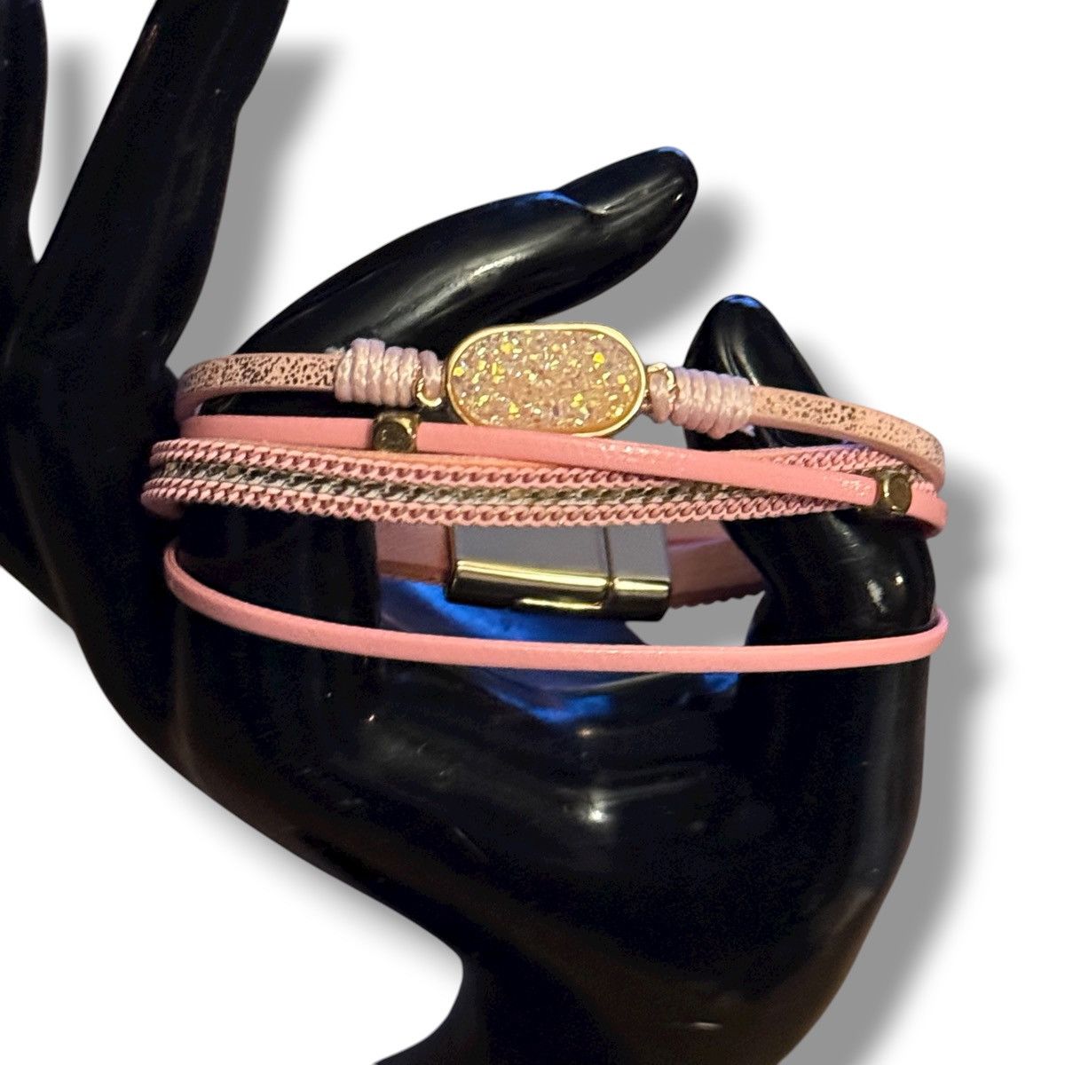 Other Multi strand pink leather iridescent druzy bracelet Size ONE SIZE - 2 Thumbnail