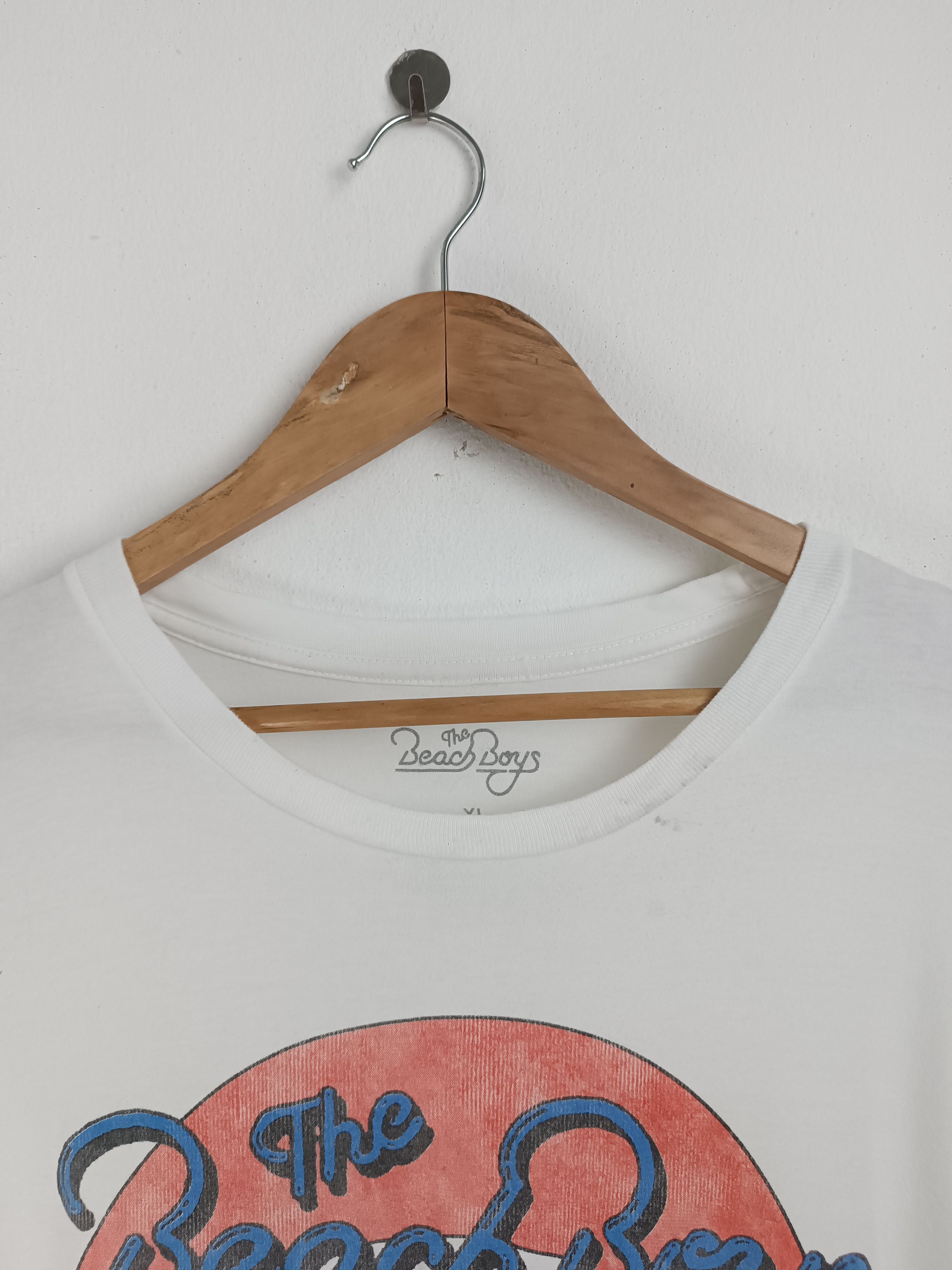 Band Tees VTG THE BEACH BOYS SURF TOUR 1983 TEE who kinks jam beatles Size US XL / EU 56 / 4 - 9 Thumbnail