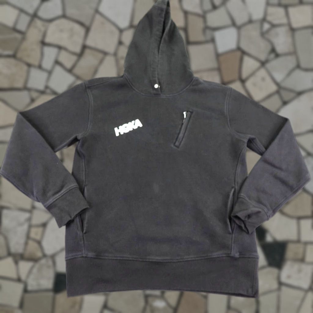 Vintage Hoka Hoodie Mens Medium Black Pullover Hoodie Running Sweatshirt Logo Pockets 90s Outdoor Sports Mens Size US M / EU 48-50 / 2 - 1 Thumbnail