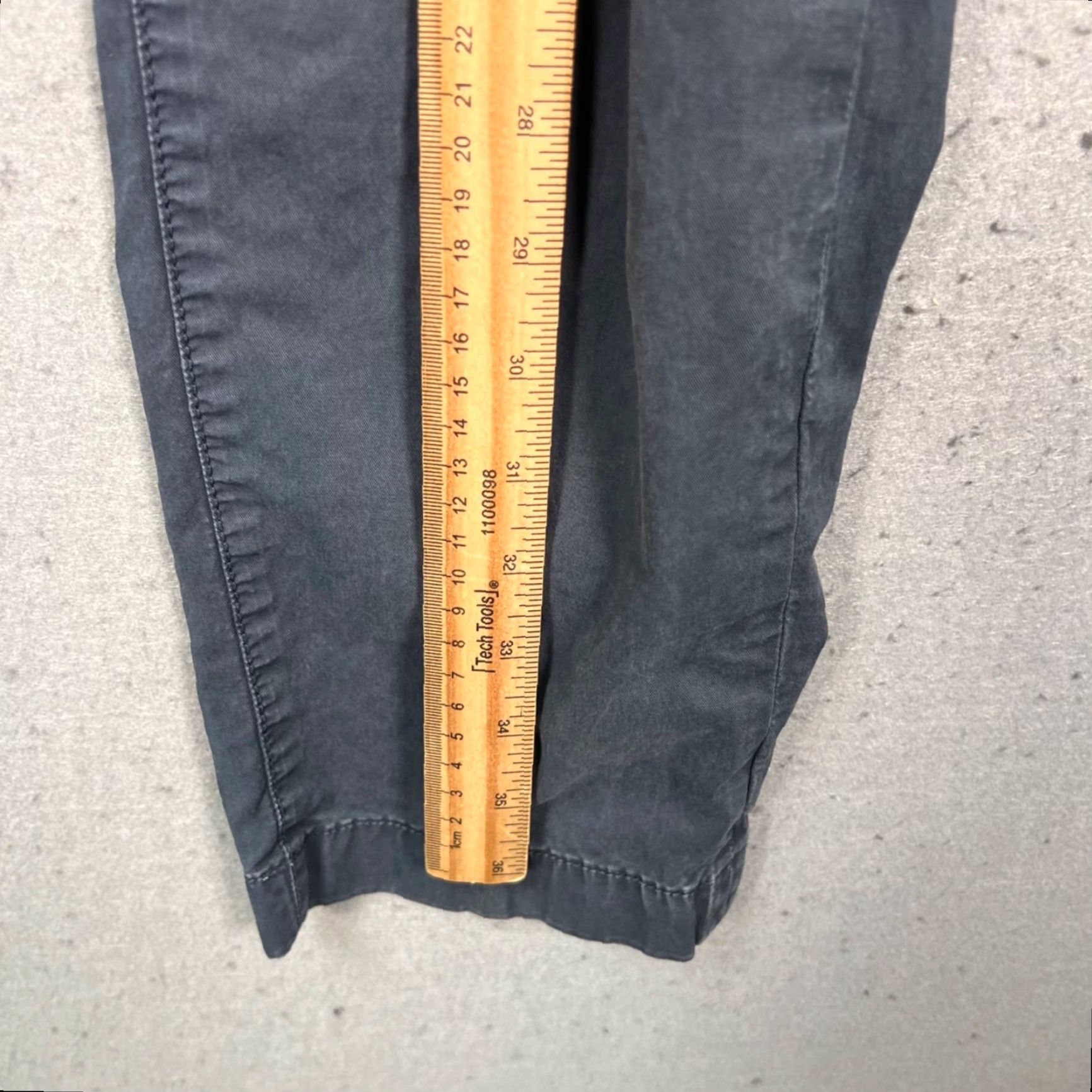 Jacob Cohen Jacob Cohen Academy Mens Chino Pants Slim 33 x 28 Blue Stretch Cotton 5-Pocket Denim/Khaki Style (Inseam 30) Regular Size 33 Mens Size US 33 - 7 Thumbnail