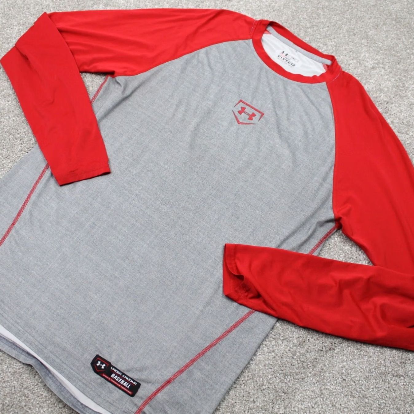Under Armour Under Armour Baseball Shirt Mens Medium Gray/Red Raglan Fitted Heatgear Athletic Size US M / EU 48-50 / 2 - 3 Thumbnail